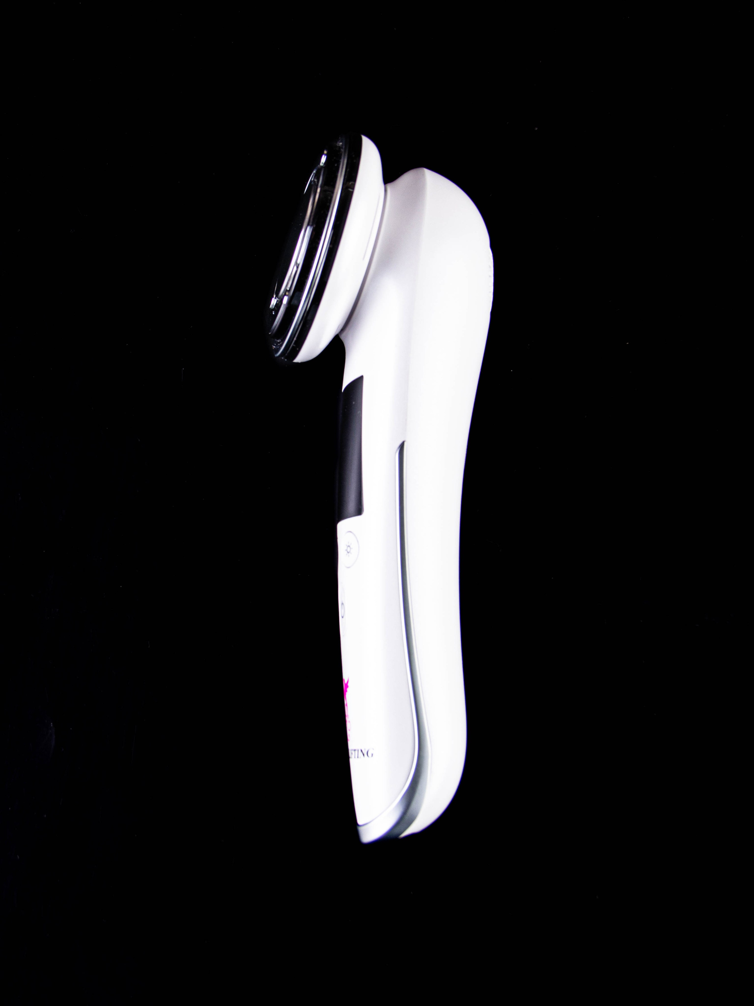 Массажер для лица. «Матрица»