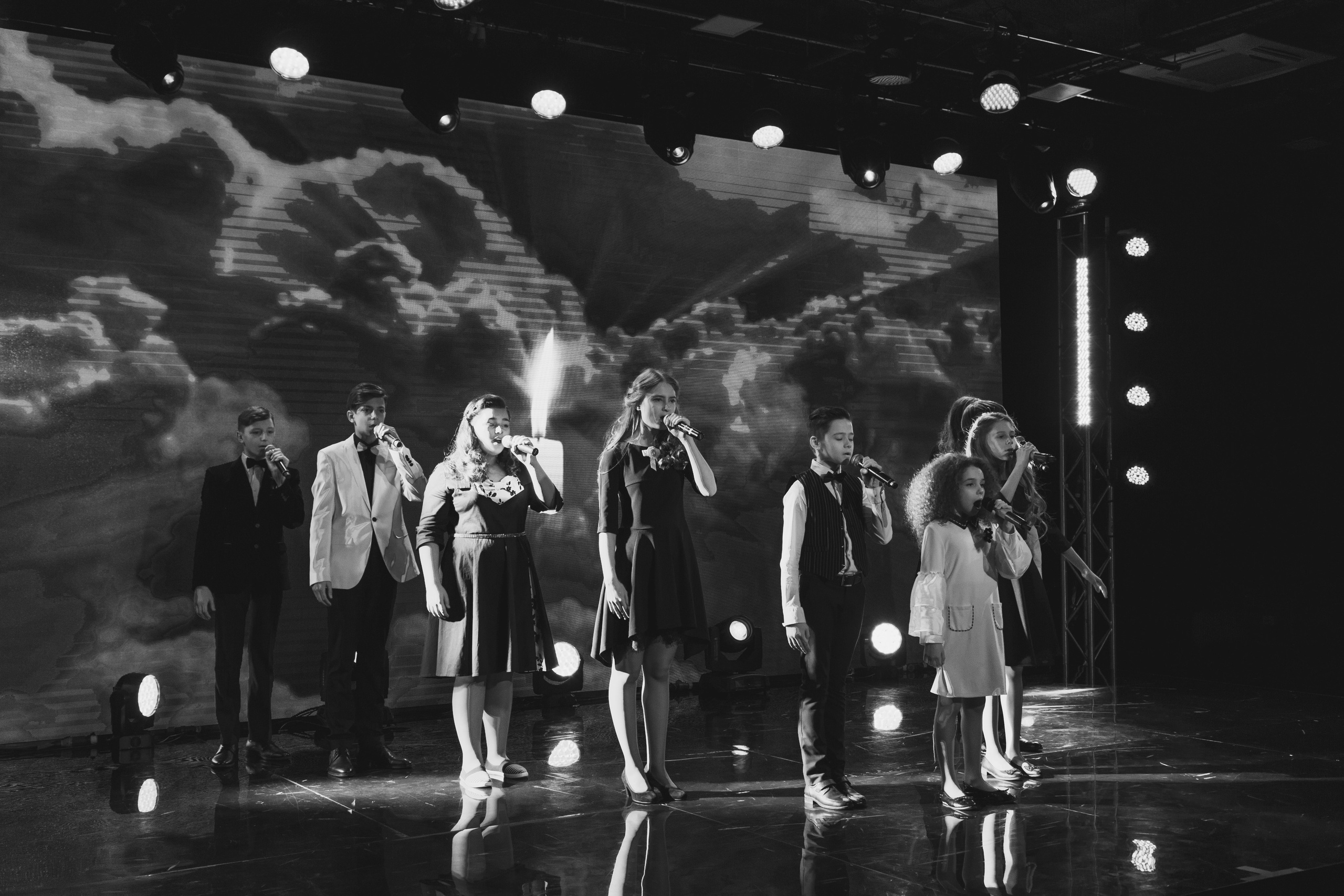 О2ТВ группа СТРАНА. Видеооператор/Фотограф Николай Завьялов