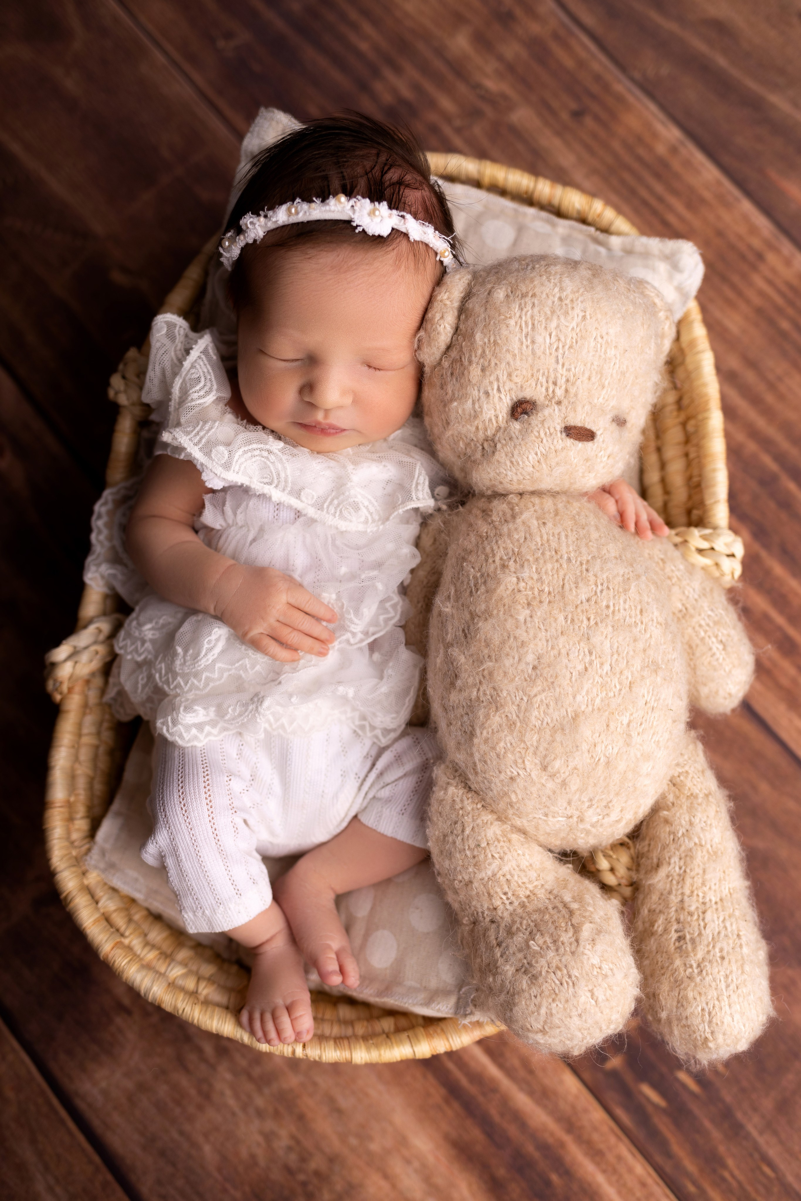 Классическая фотосессия малыша. Фотограф новорожденных малышей в Омске и Омской области Эльвира Камаева