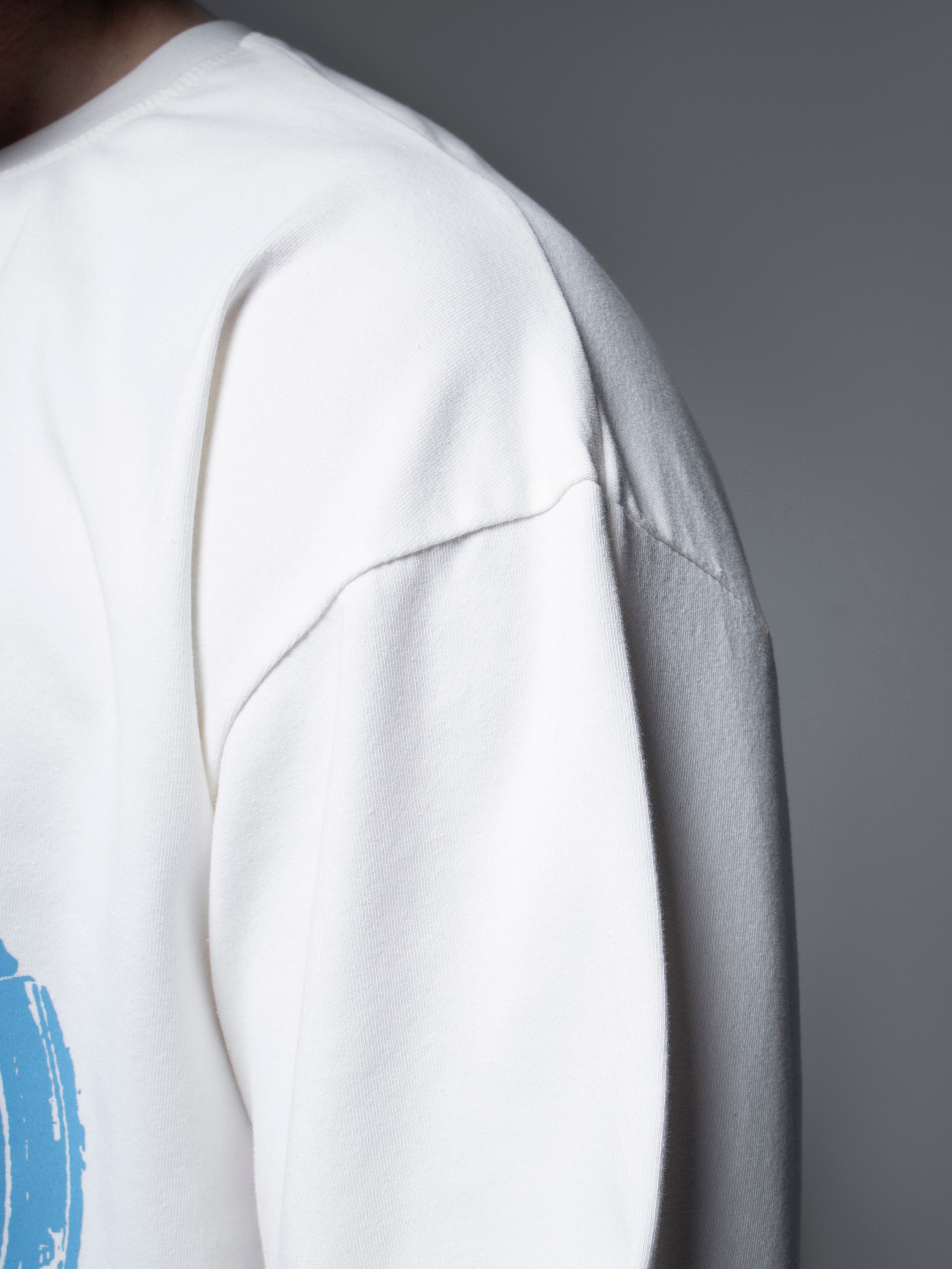 КАТАЛОГ | серый фон. RUNA production — стильные съемки для брендов