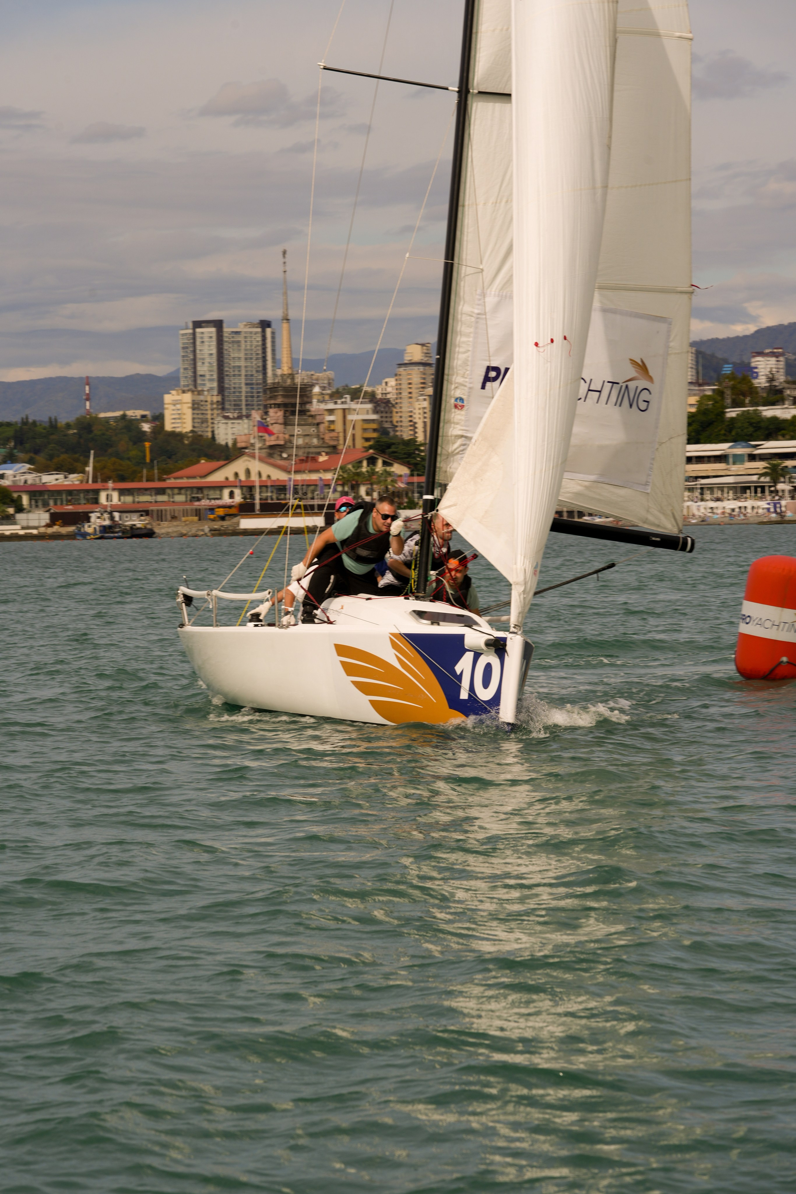 Яхтенная регата для компании Агрегатка. Репортажный фотограф в Красной Поляне и Сочи Павлюченко Екатерина