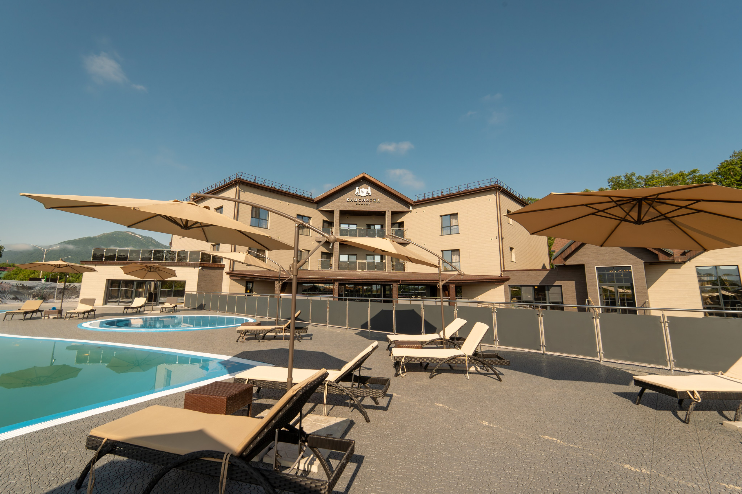 Экстерьер Kamchatka Chalet. Репортажный фотограф в Красной Поляне и Сочи Павлюченко Екатерина