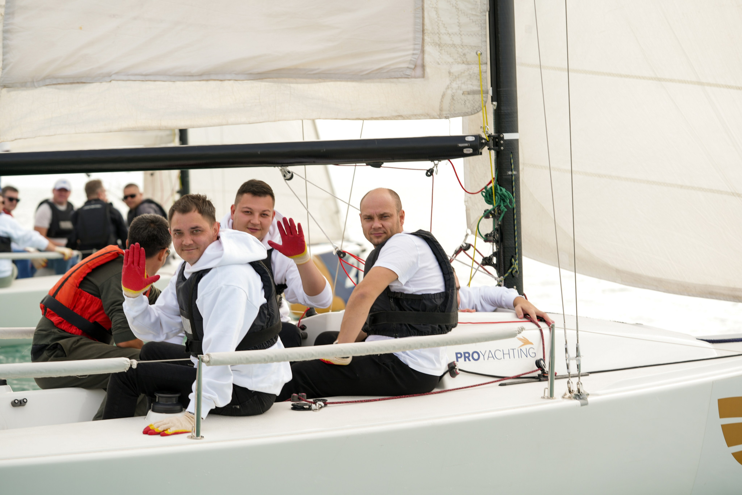 Яхтенная регата для компании Агрегатка. Репортажный фотограф в Красной Поляне и Сочи Павлюченко Екатерина