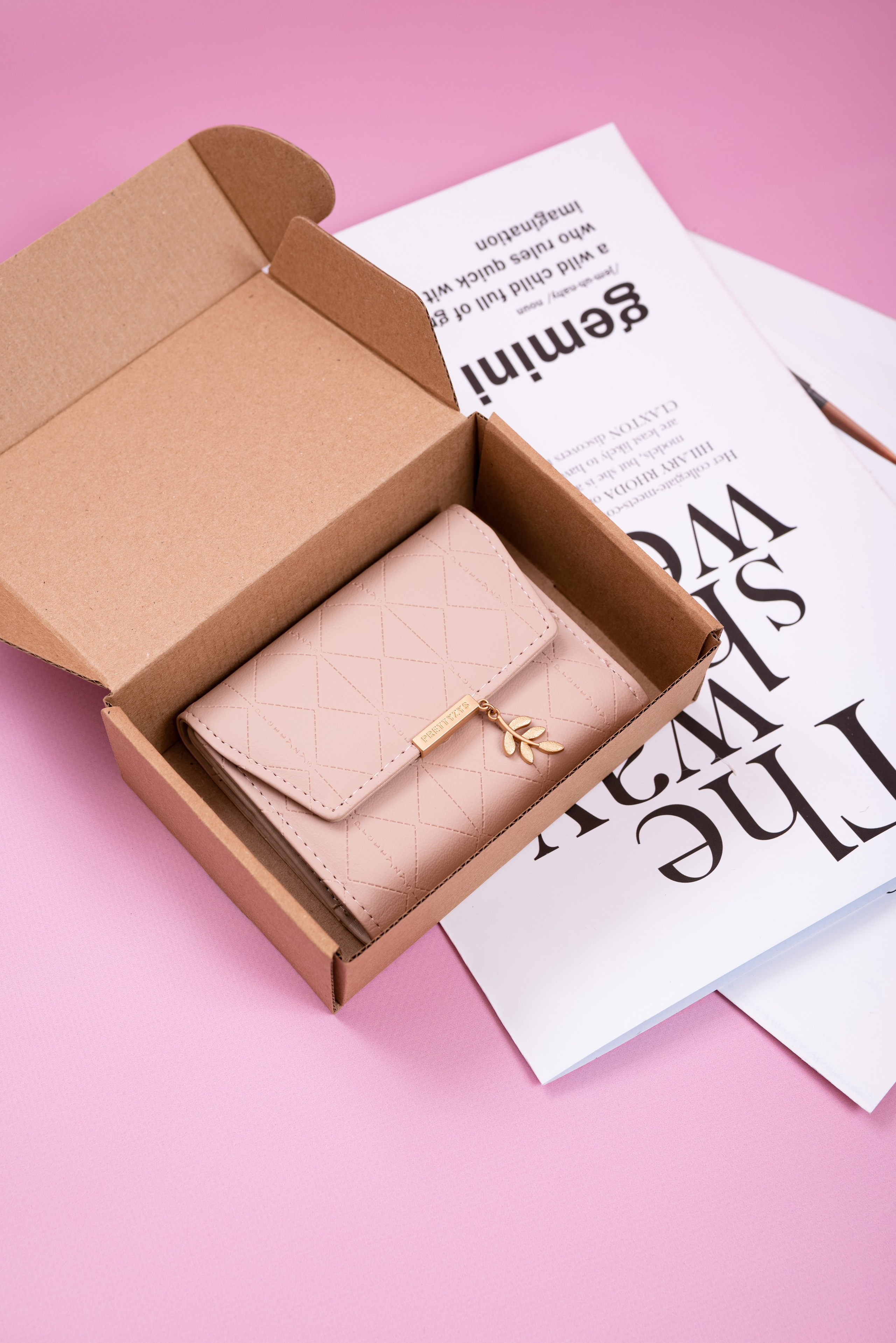 Кошельки. Предметный фотограф, фото для маркетплейсов Пятигорск, КМВ