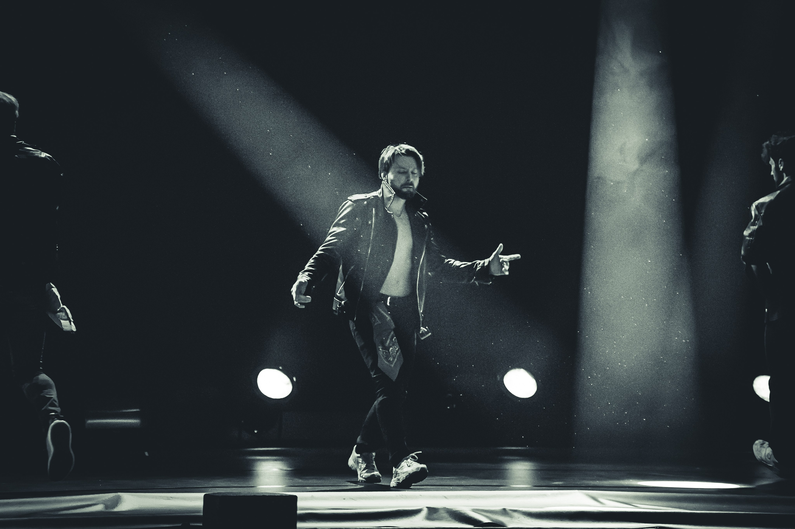 Шоу под дождем, Гранд Холл Сибирь, 20.02.2026. Фотограф Регина Крикунова г. Красноярск