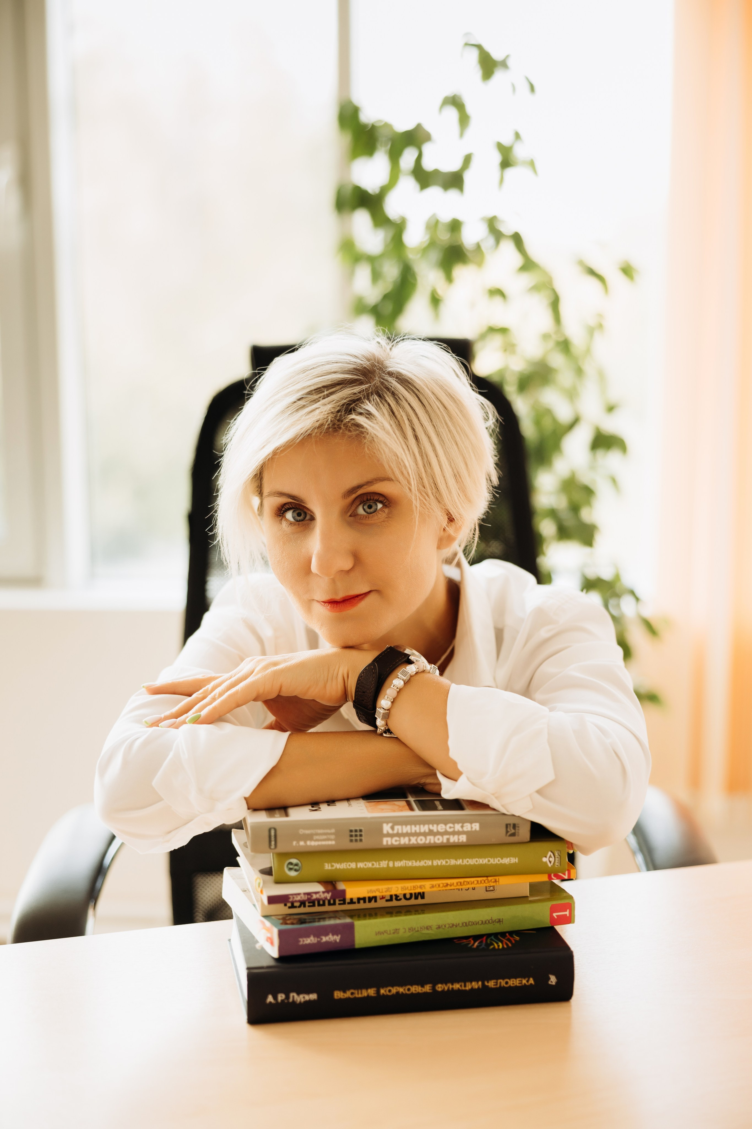 Контентная фотосъемка для сотрудников центра нейропсихологии и детского развития. Семейный фотограф в Рязани и Рязанской области