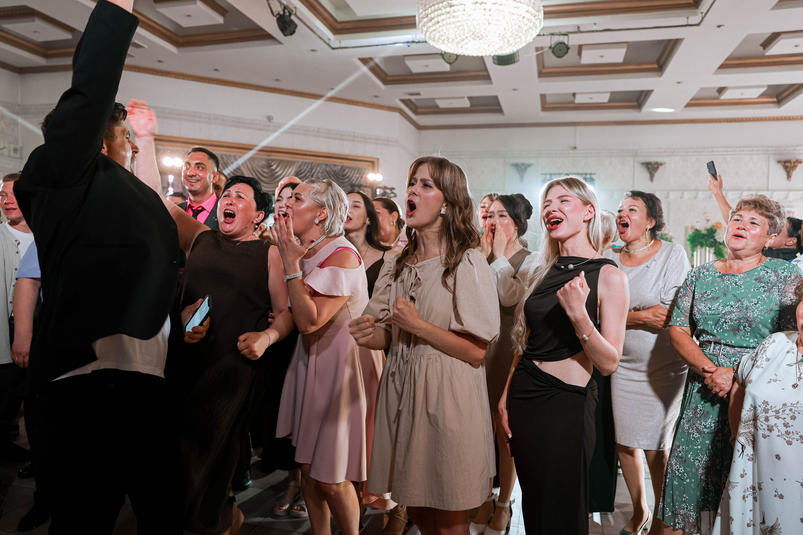 Lamborgini. Свадебный и Школьный фотограф Улан-Удэ Бурятия Джулия Топоева Выпускные альбомы Фотограф на мероприятие