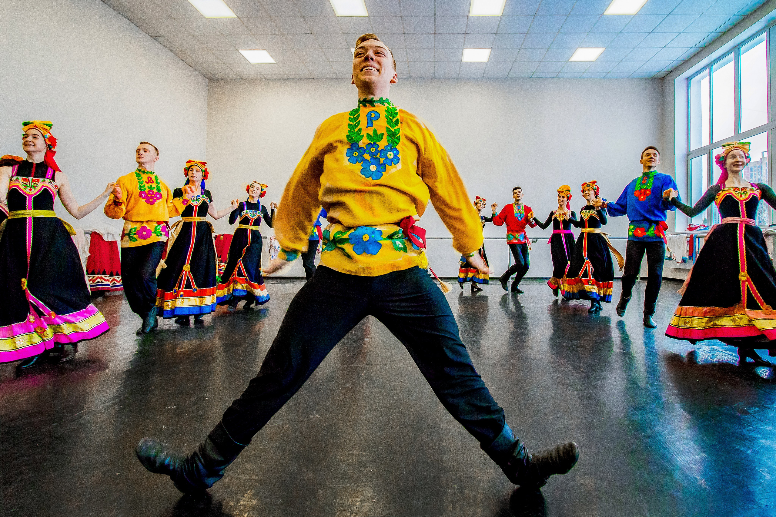 Ансамбль Т. А. Устиновой. Фотограф Николай Костюк