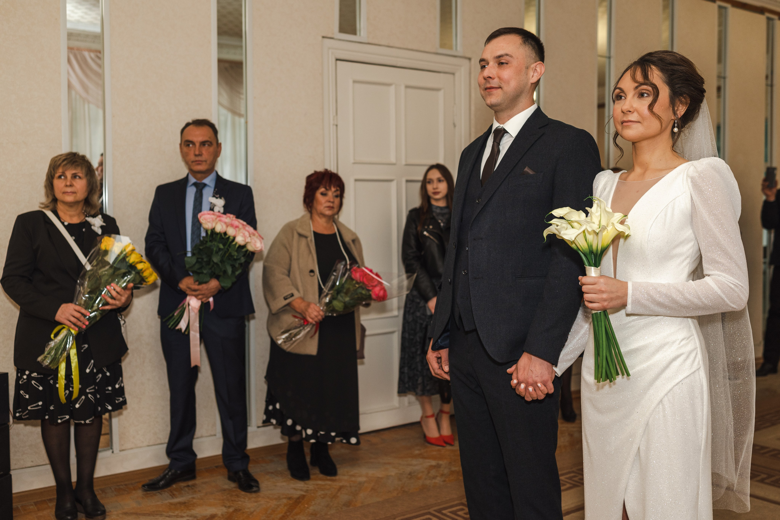 Свадебная фотосессия в Каменске-Шахтинском парке Лога. Фотограф в Каменске-Шахтинском Ольга Сагал