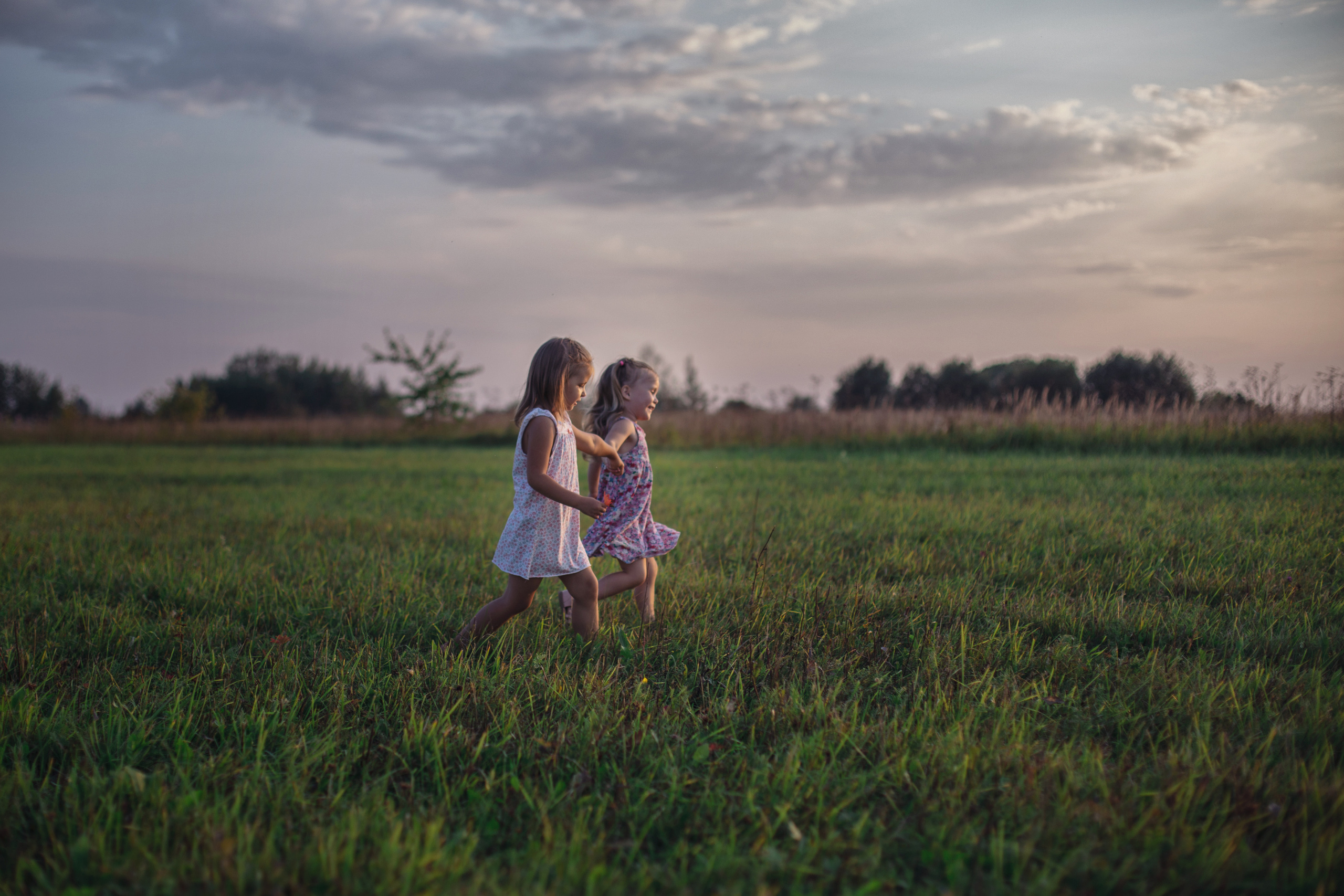 Сестрички_Алиса и Вероника_2022. Семейный фотограф в Санкт-Петербурге