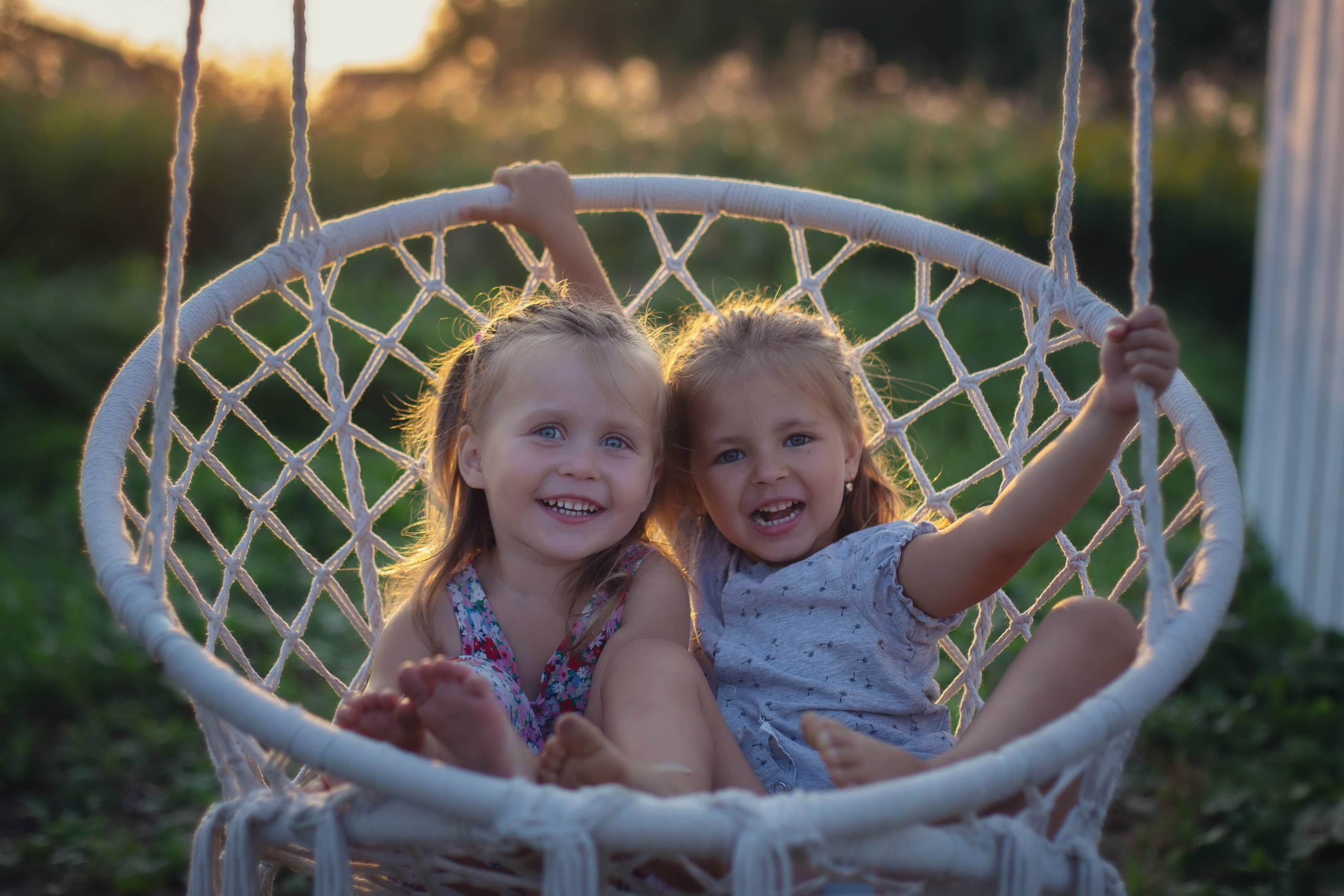 Сестрички_Алиса и Вероника_2022. Семейный фотограф в Санкт-Петербурге