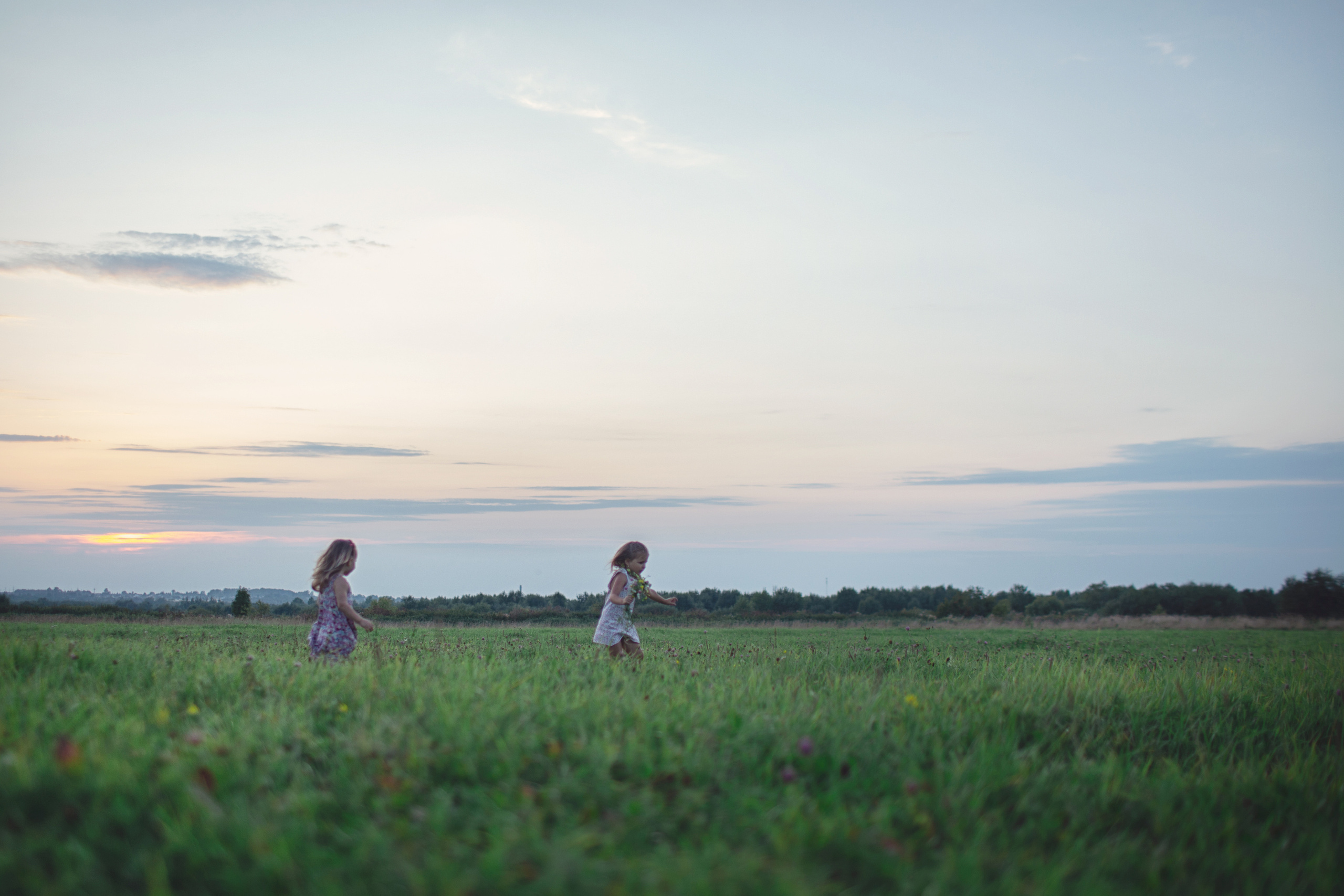 Сестрички_Алиса и Вероника_2022. Семейный фотограф в Санкт-Петербурге
