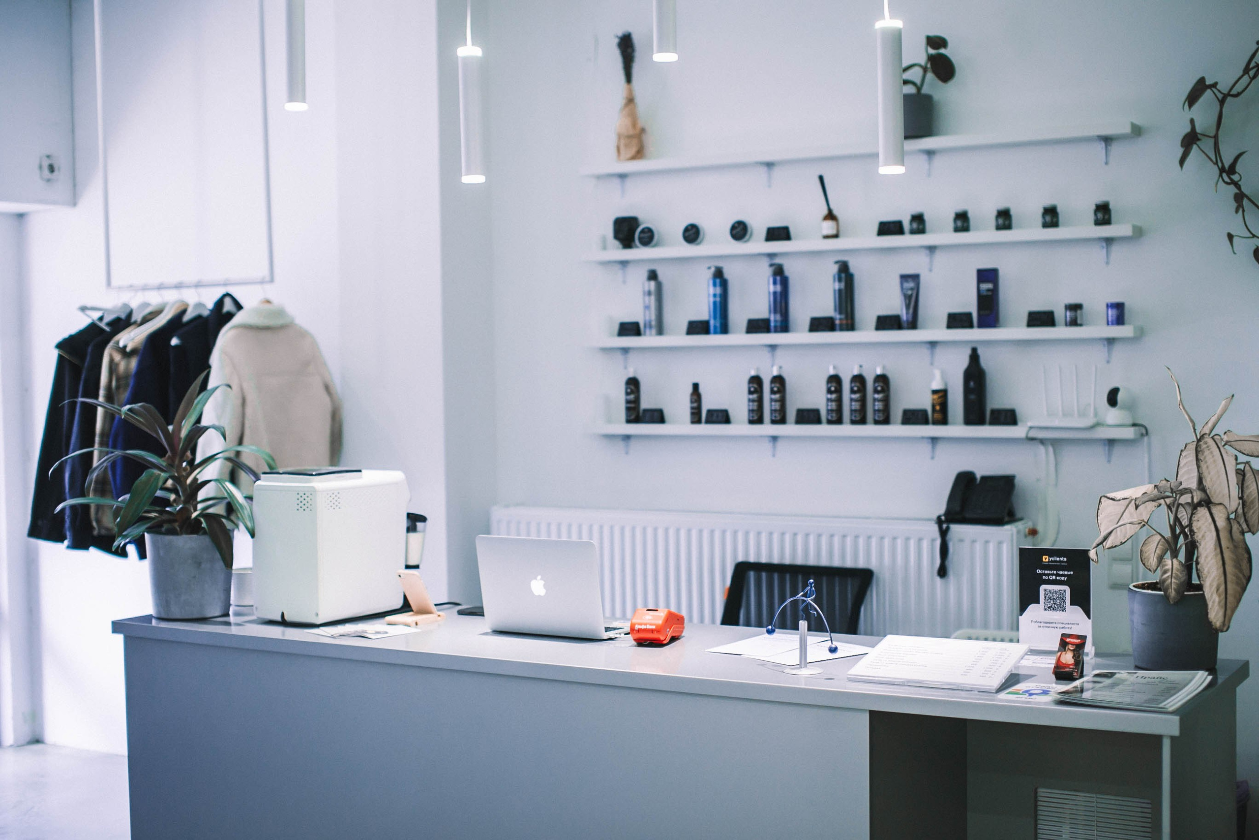 Реклама барбершопа Hardy`s. Главная