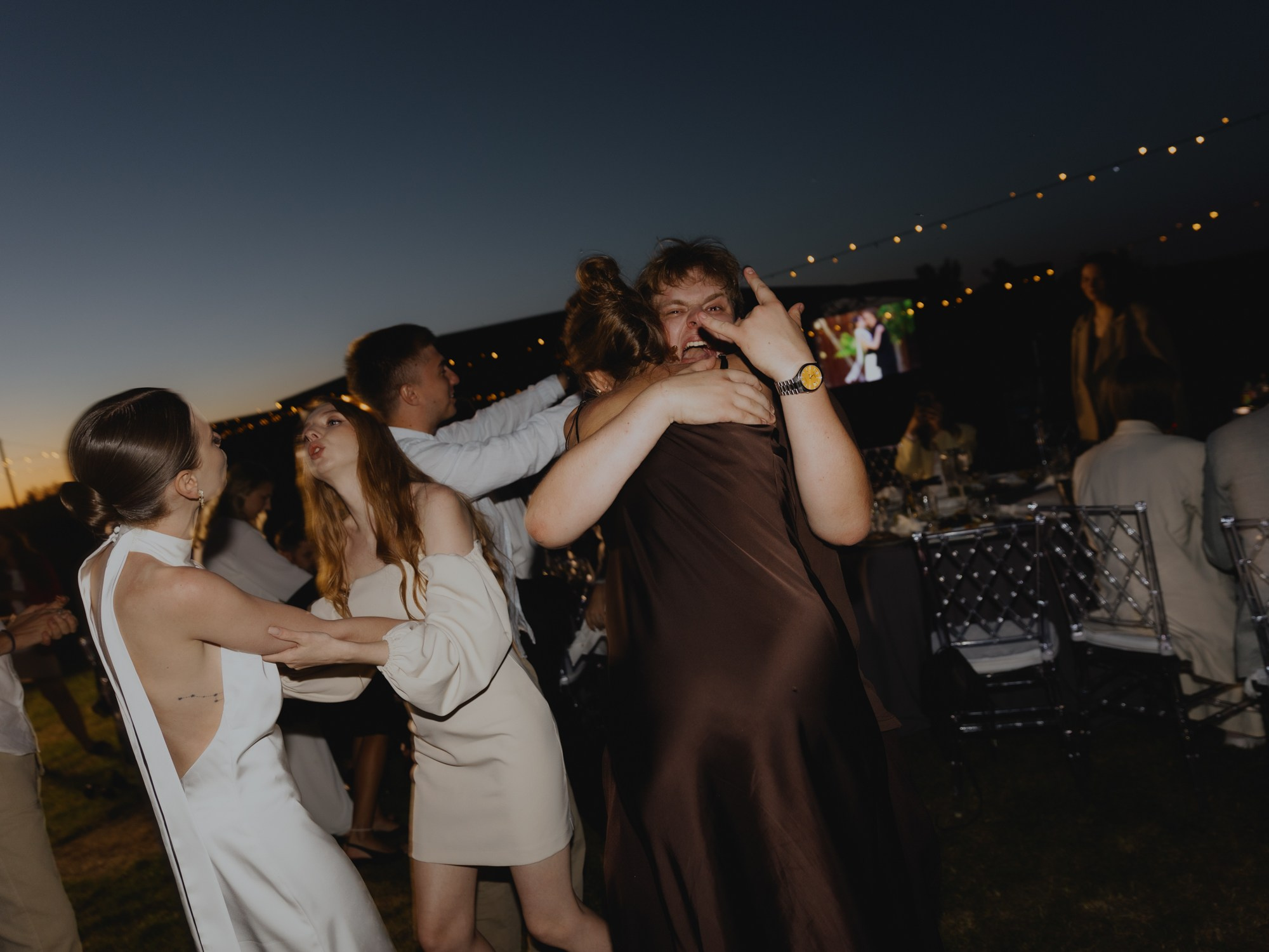 Лиза и Илья (полный день). Свадебные фотографы в Гомеле и Минске Сергей и Анастасия Фещенок