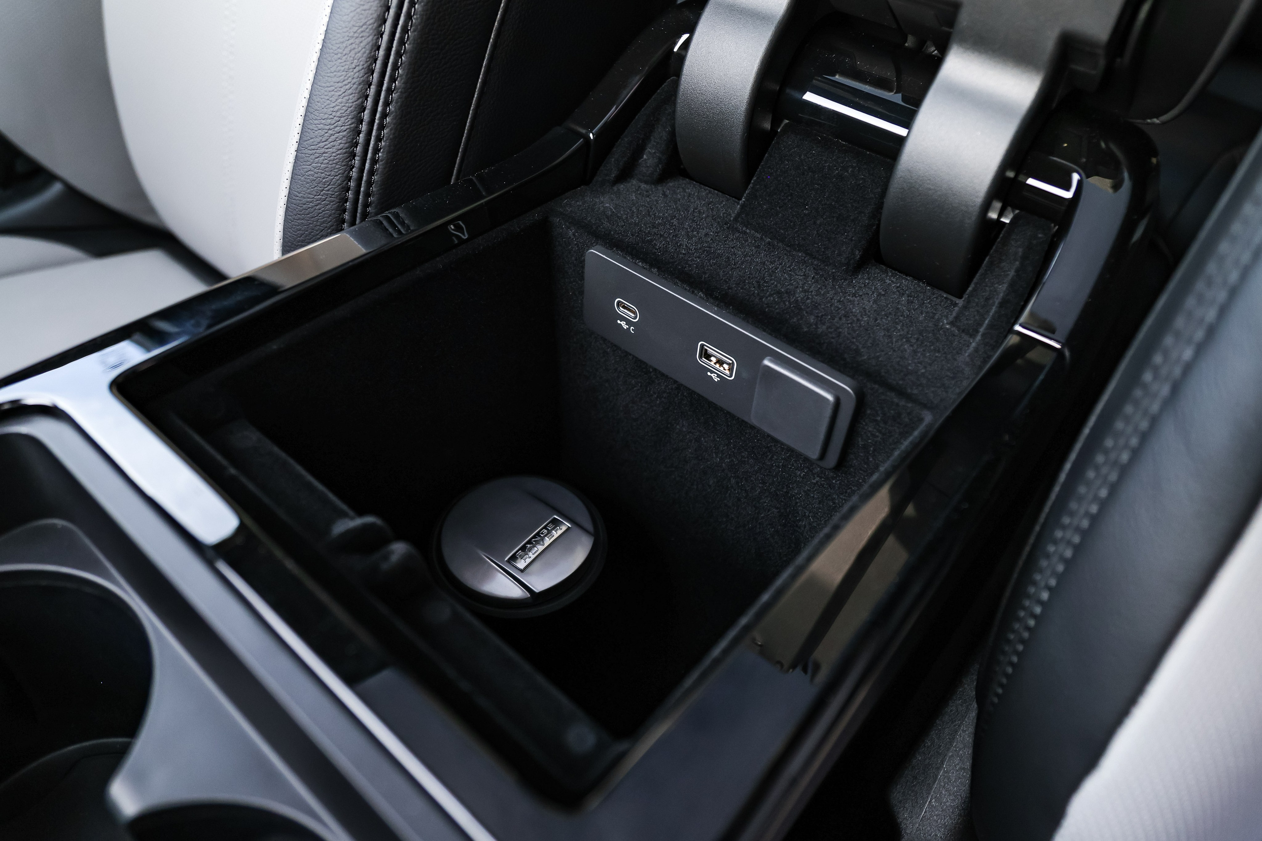 2024 RANGE ROVER VELAR 2.0 AT. Mixturecaptures