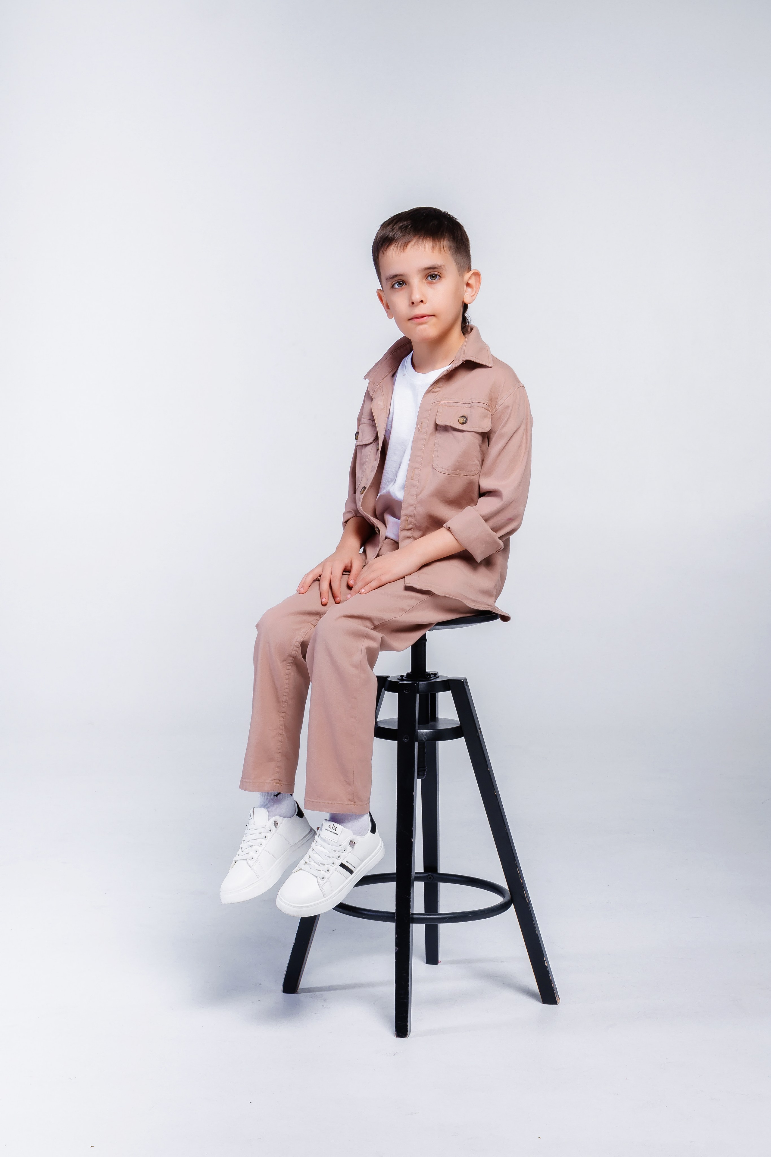 Съемка в студии на Афишу или другие нужды. Семейный и Свадебный фотограф в Астане Александр Астапов