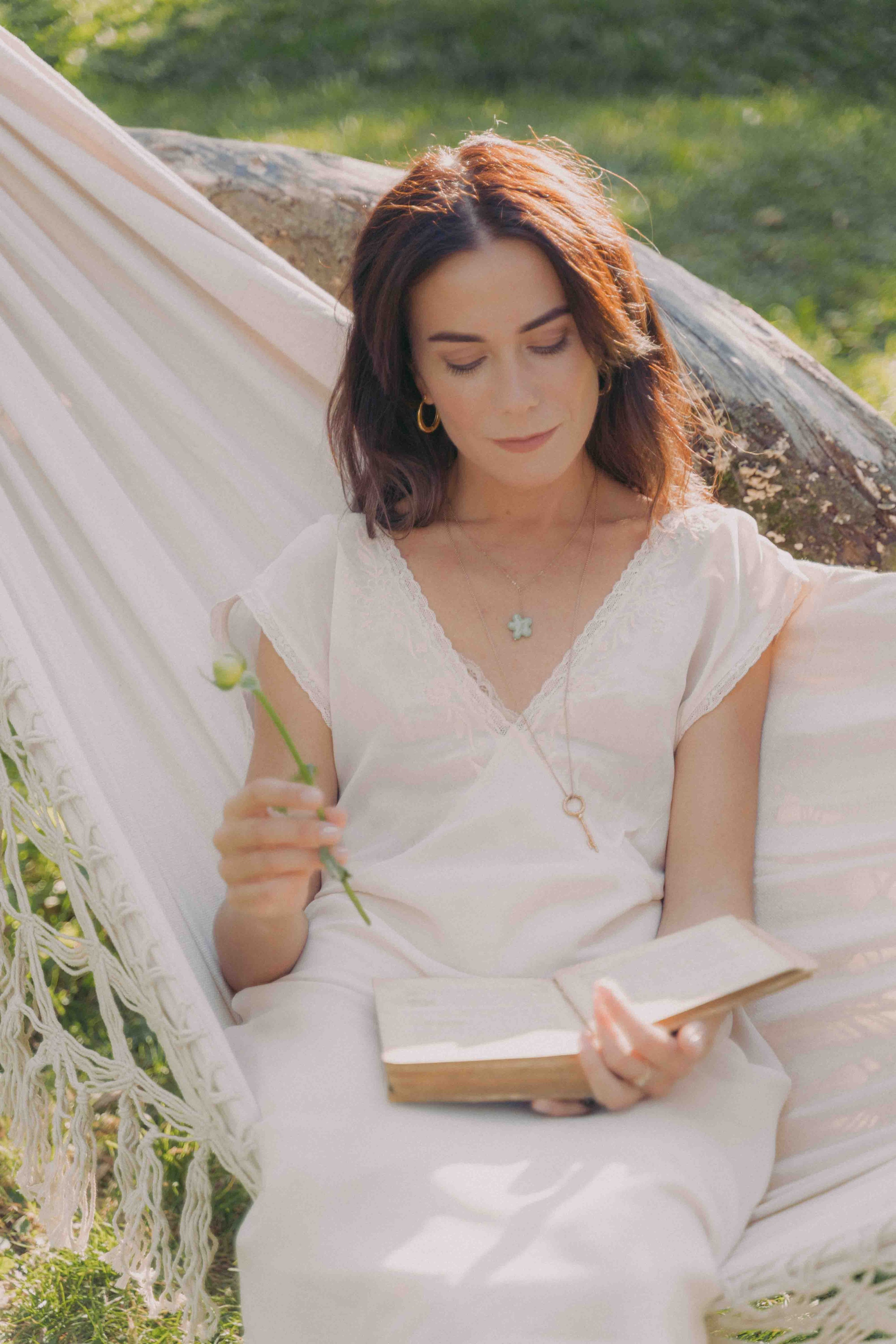 Яблоневый сад и гамак. Фотограф и видеограф в Москве и Абу Даби Мария Кулагина