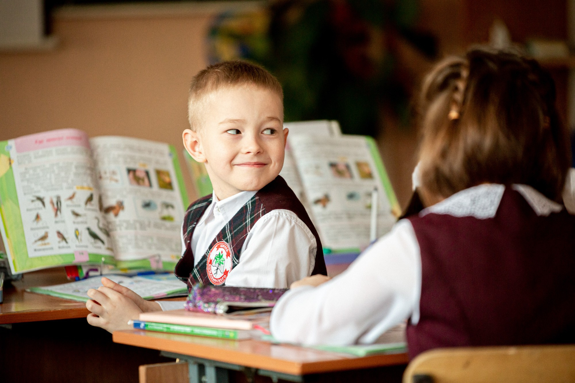 Уроки в школе. Андрей Кровлин — фотограф в Славянке