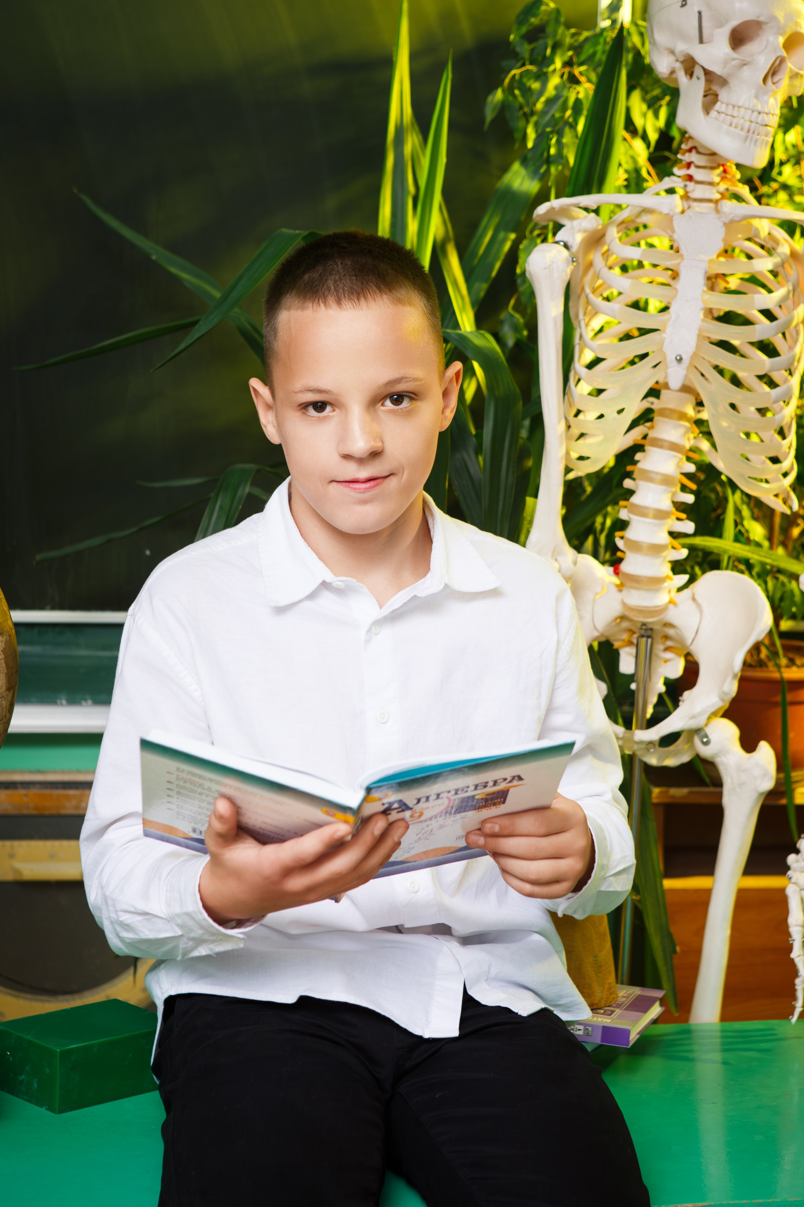 ПОРТРЕТНАЯ ФОТОСЕССИЯ В КЛАССЕ ДЛЯ 9 КЛАССОВ. ТВОЙ АЛЬБОМ / ТВОИ ПРАВИЛА