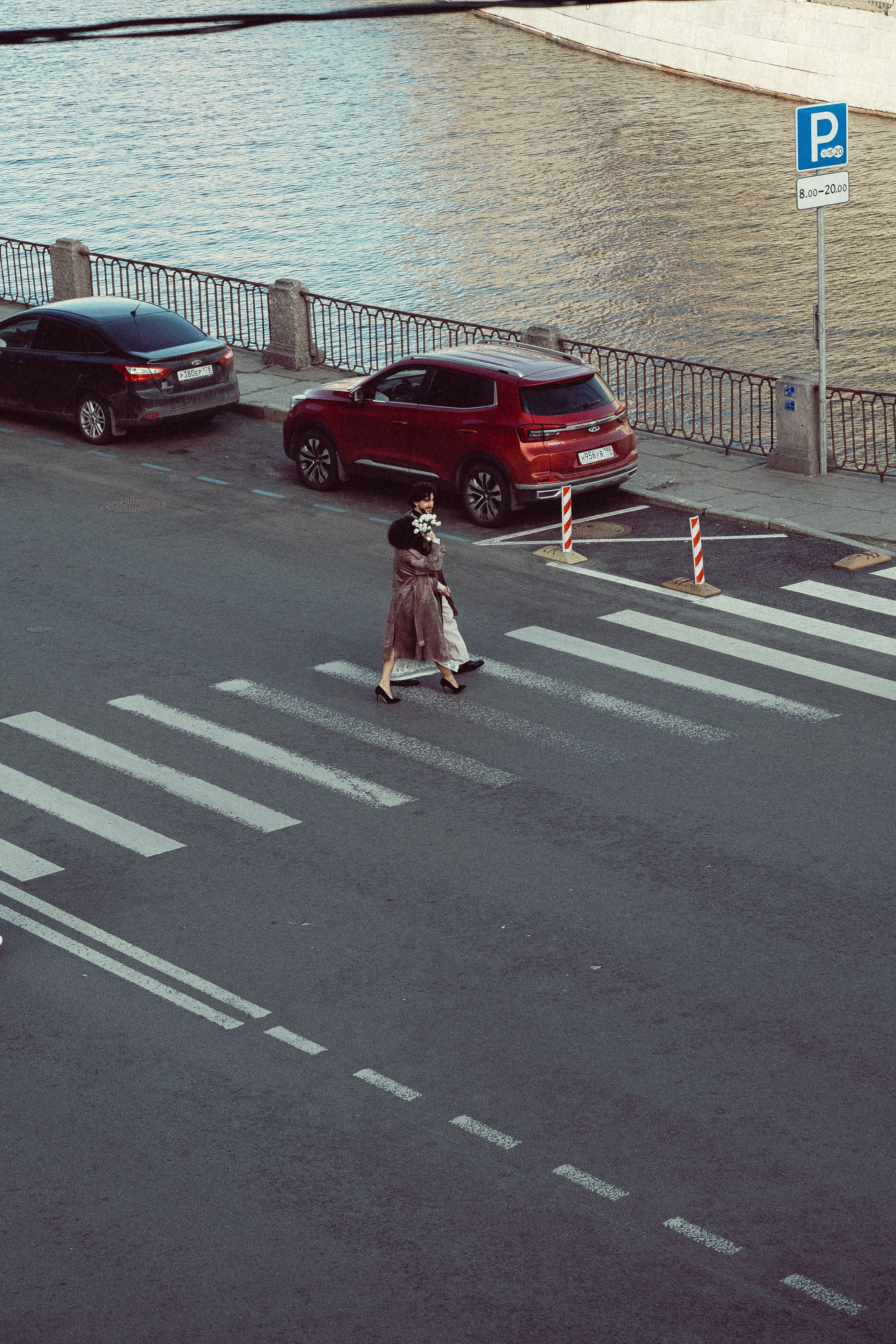 СВАДЕБНАЯ ПРОГУЛКА ПО ПЕТРОГРАДКЕ ВЕСНОЙ. СВАДЕБНАЯ ФОТОСЕССИИЯ НА ПЕТРОГРАДКЕ. Профессиональный фотограф, Санкт-Петербург — Виктория Богомолова
