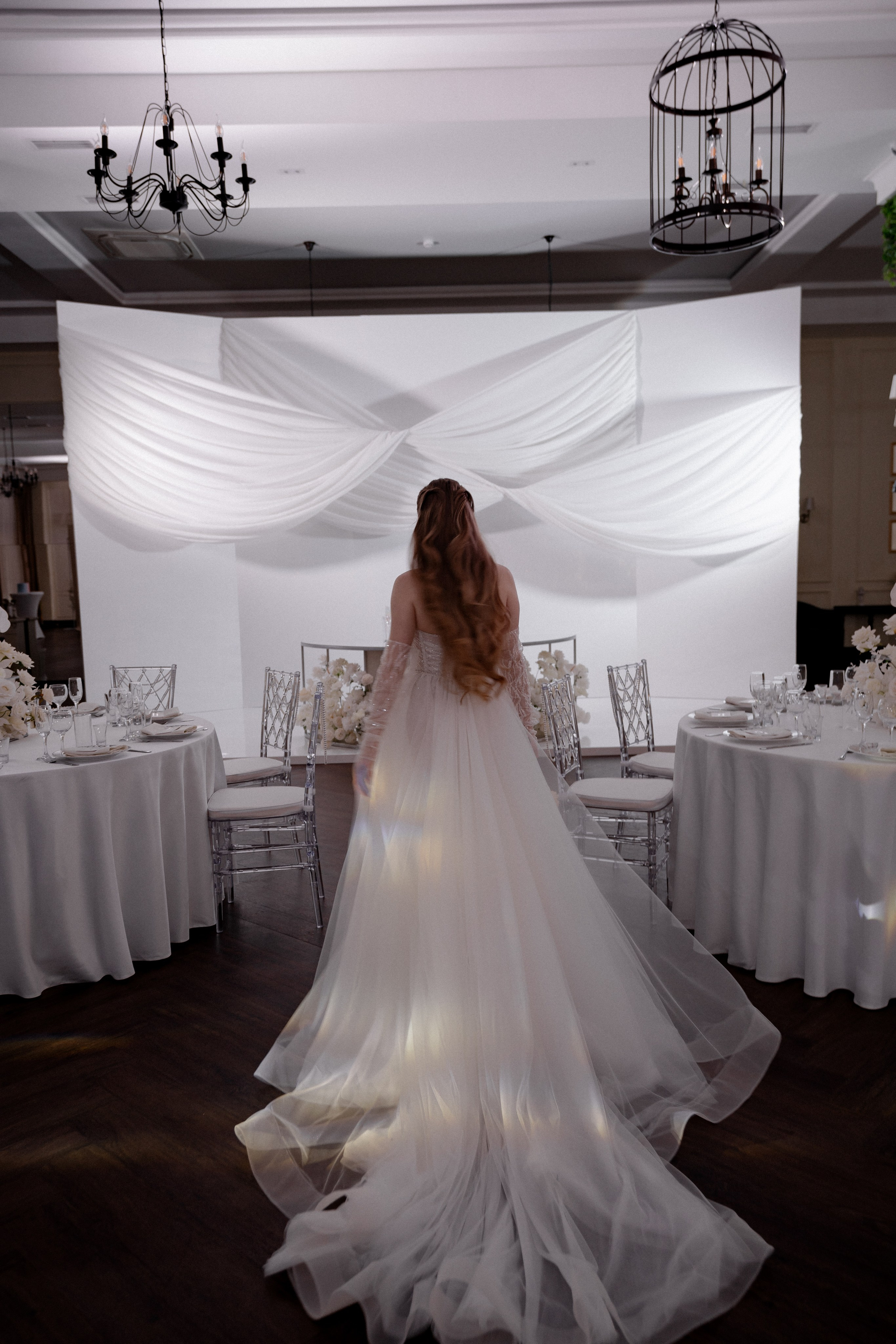 СВАДЕБНАЯ СЬЕМКА СБОРОВ В ОТЕЛЕ И ВЫЕЗД НА ЦЕРЕМОНИЮ (СНЯТО В СИБИРЕ В НИЖНЕВАРТОВСКЕ). Профессиональный фотограф, Санкт-Петербург — Виктория Богомолова