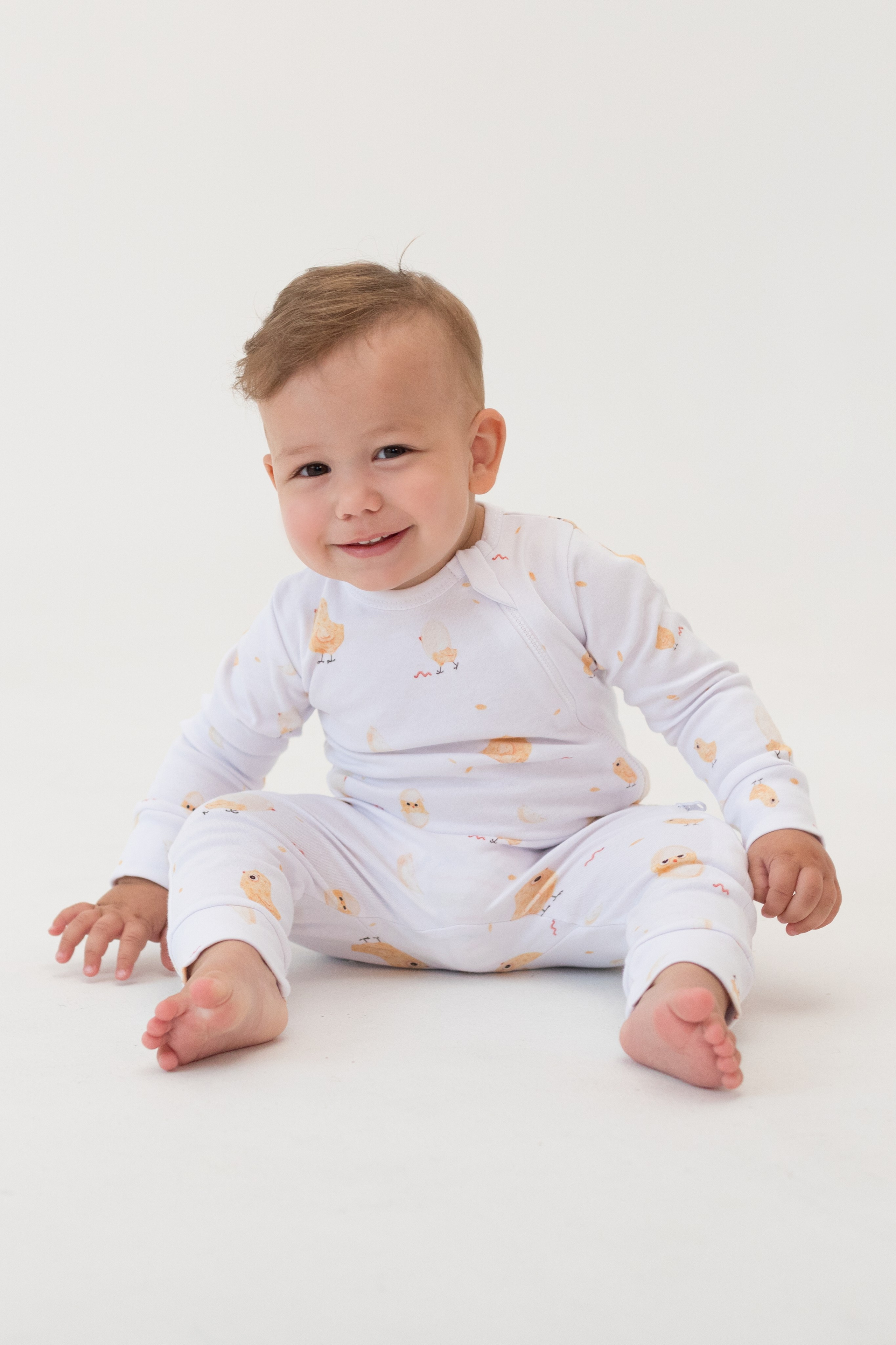 Фотосессия одежды для новорожденных детей. Детский и контент фотограф Надя Волкова Санкт-Петербург