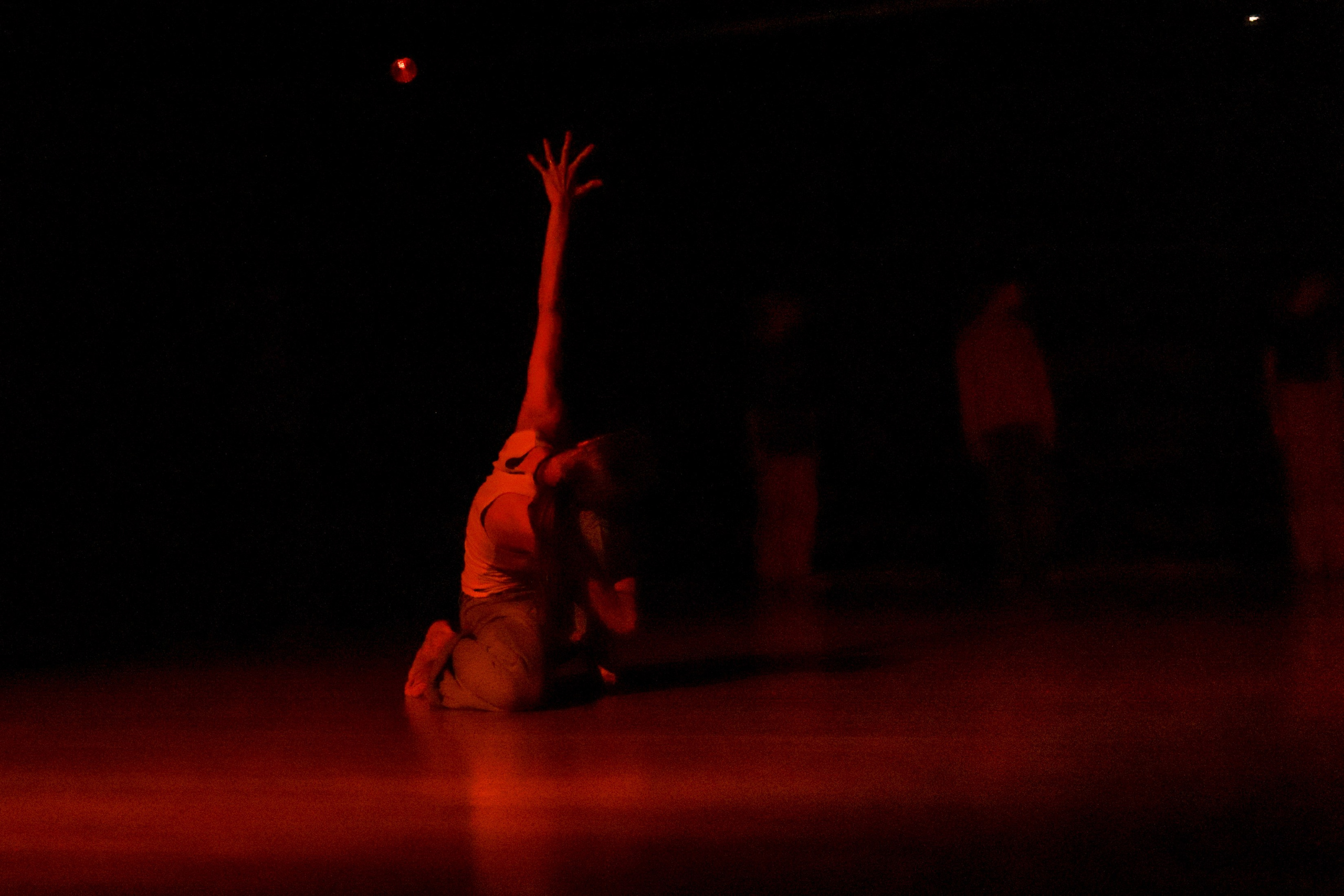 Современный показ Подземка. Небесные ласточки. Фотограф Юлия Мальцева