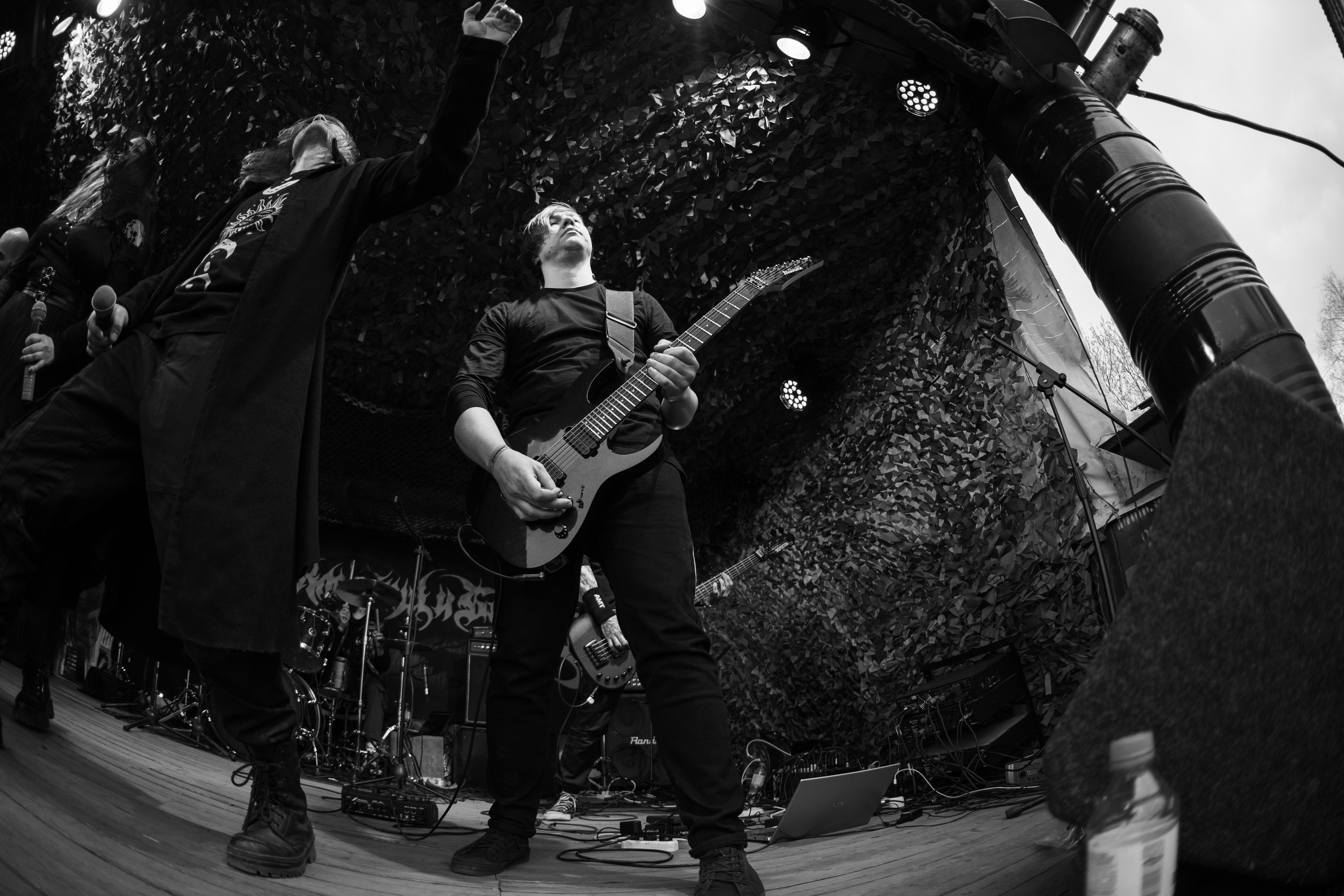 Фестиваль «ПОСРЕДИ КЛАДБИЩ И БОЛОТ»|Архангельск. Концертный и репортажный фотограф в Санкт-Петербурге Слава Пахомов