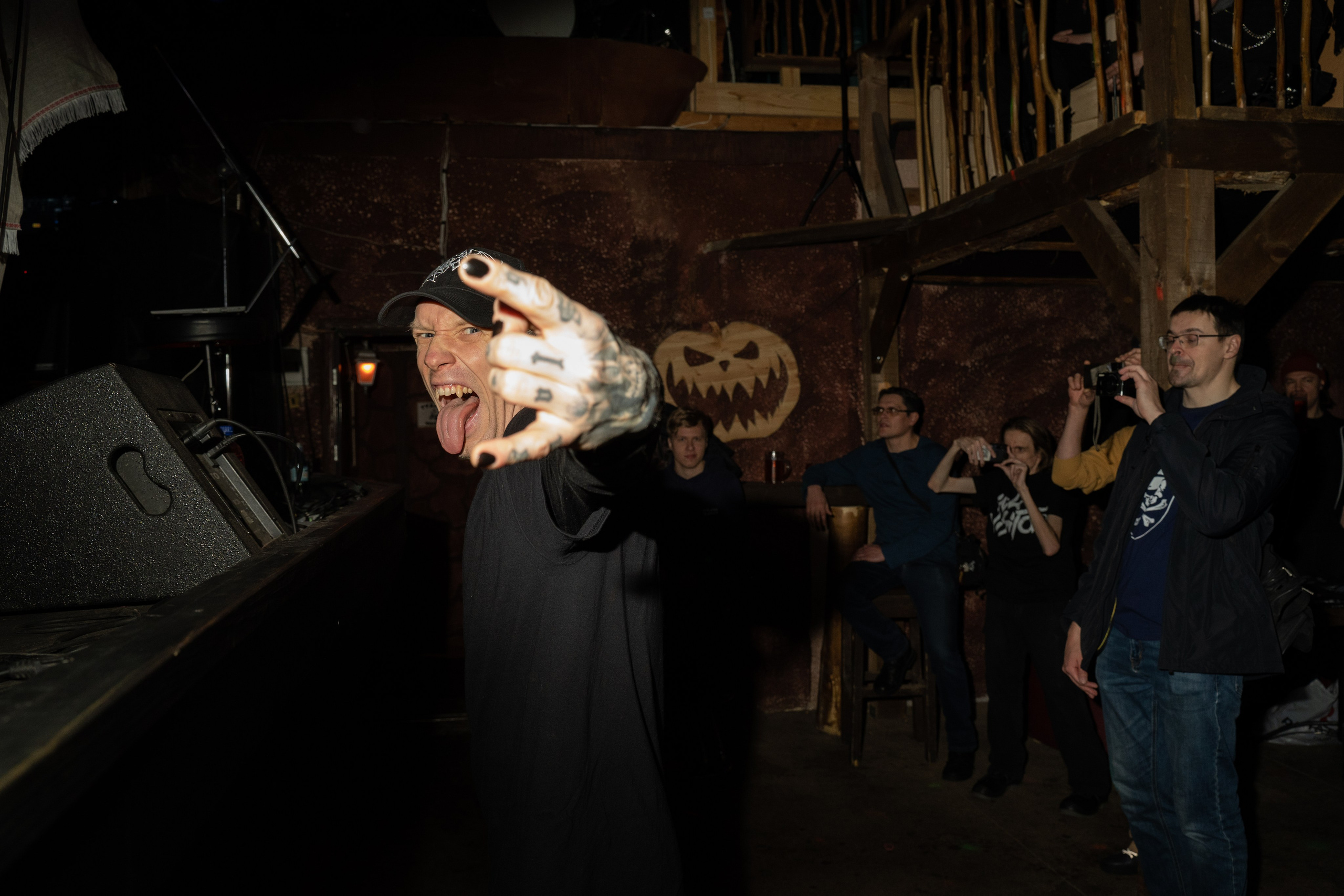 Ночь На Земле|Нора, Псков. Концертный и репортажный фотограф в Санкт-Петербурге Слава Пахомов