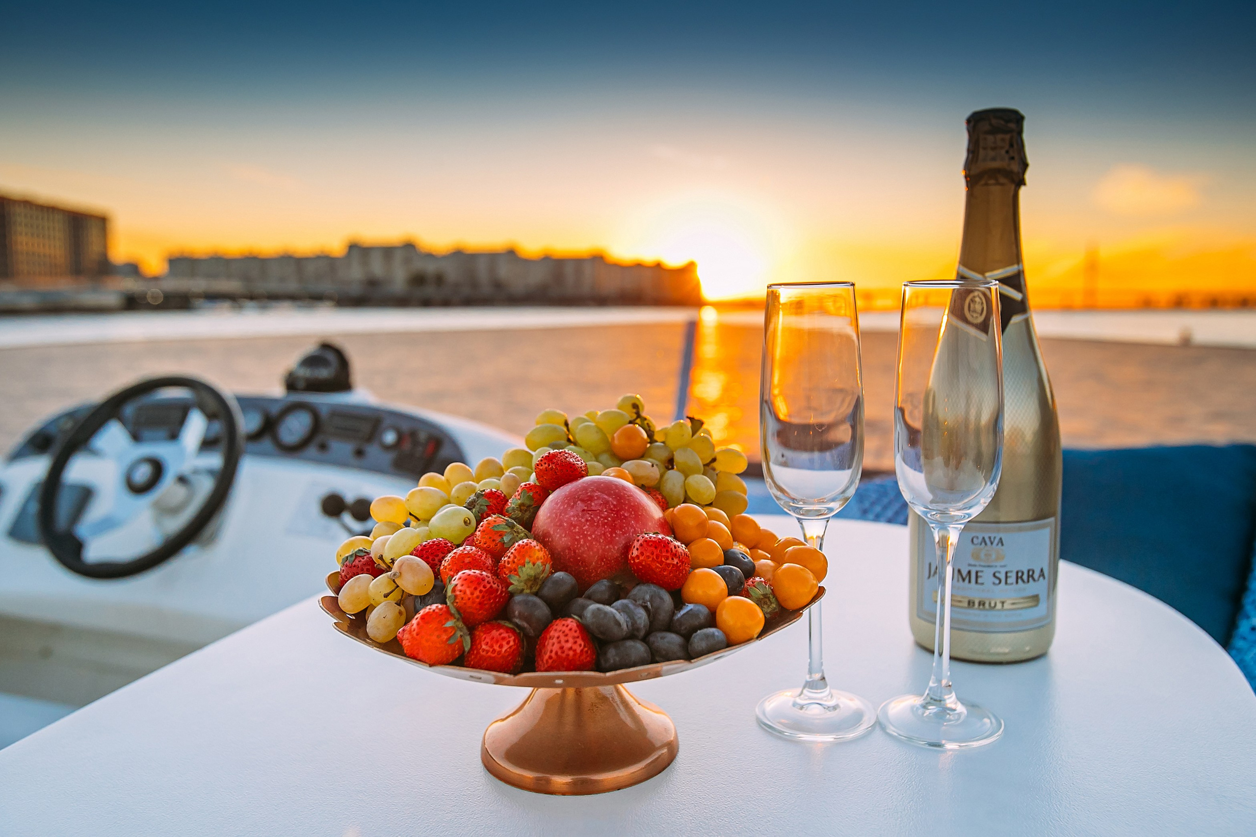 Яхта Rodman 44 Holiday. SPB Rent Boats|аренда катеров и теплоходов