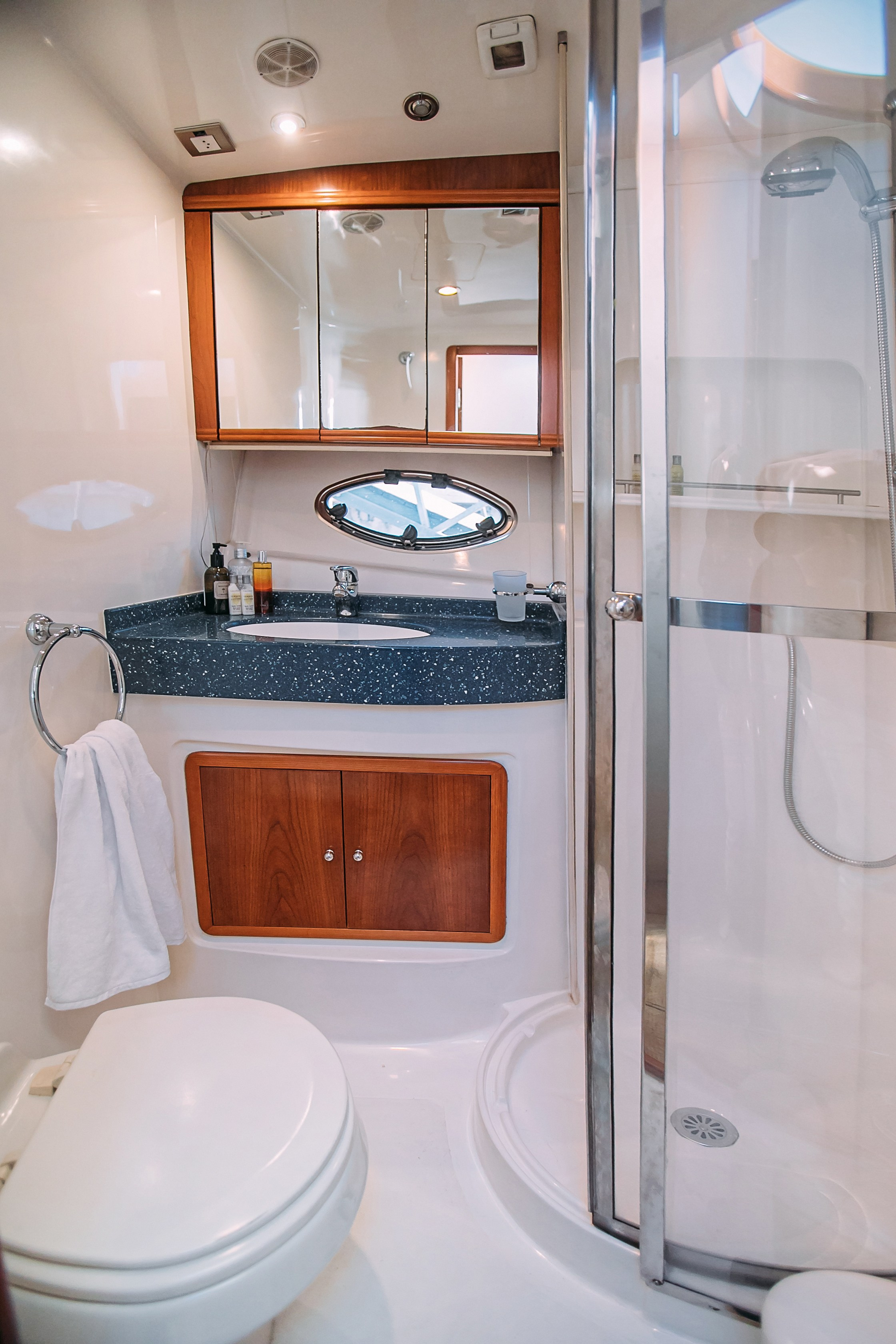 Яхта Rodman 44 Holiday. SPB Rent Boats|аренда катеров и теплоходов