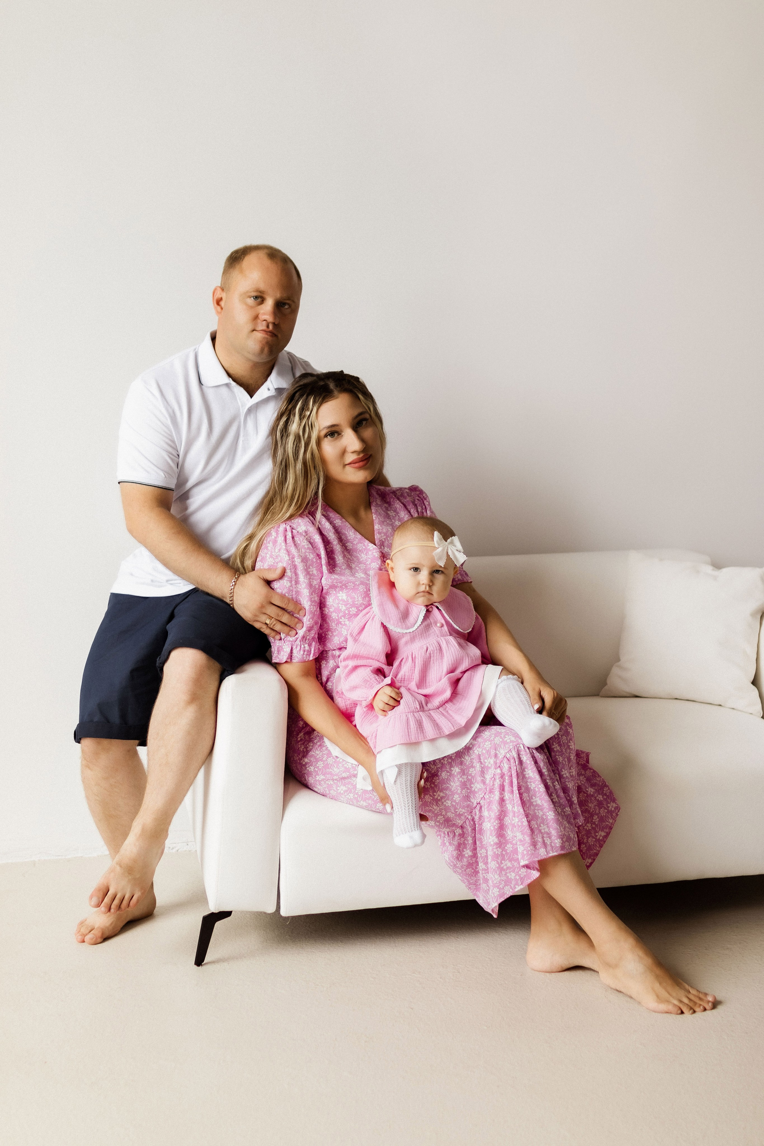 Малышка Алиса с мамой и папой. Фотограф в Челябинске Наталья Епимахова