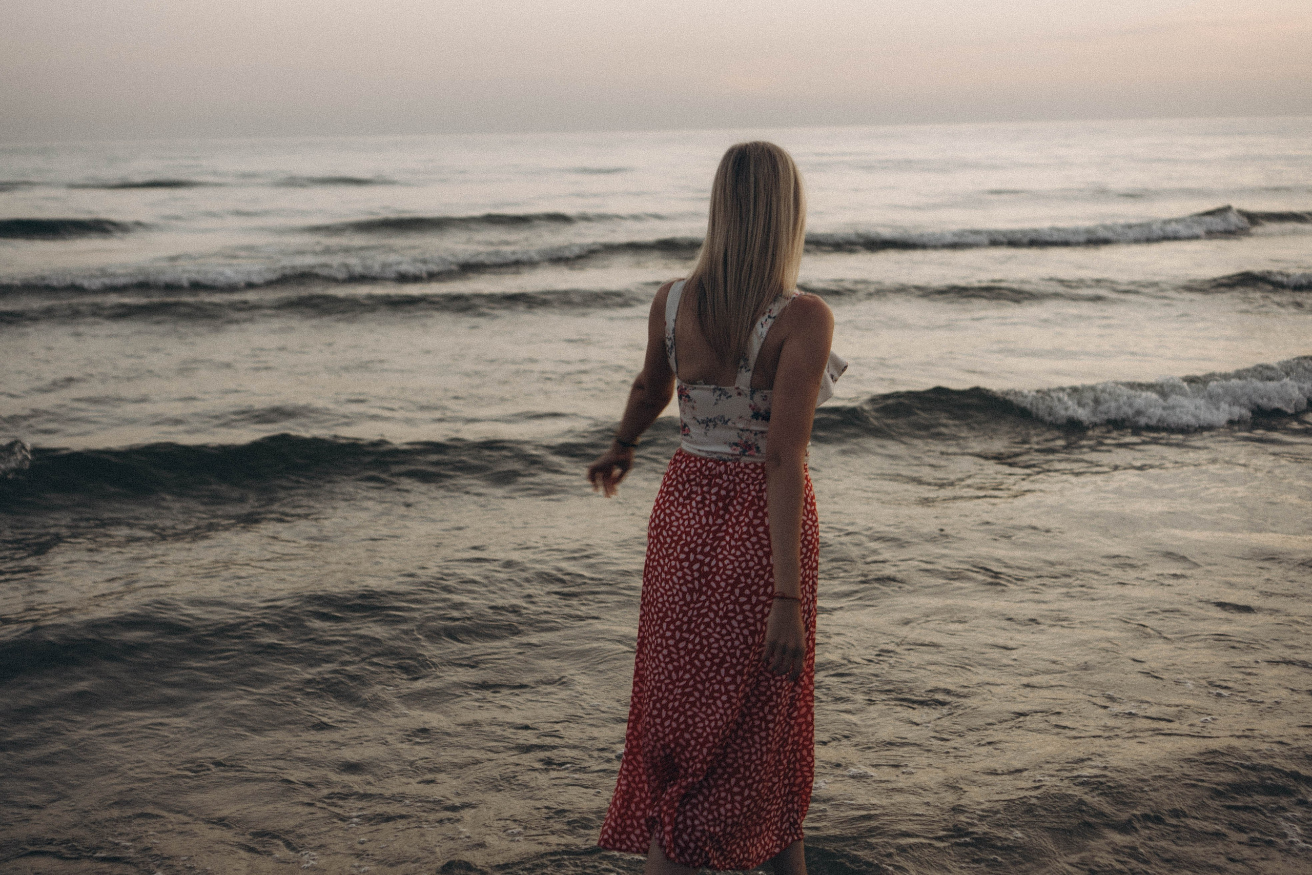 Июльский вечер на берегу черного моря. Профессиональный фотограф, Санкт-Петербург — Виктория Богомолова