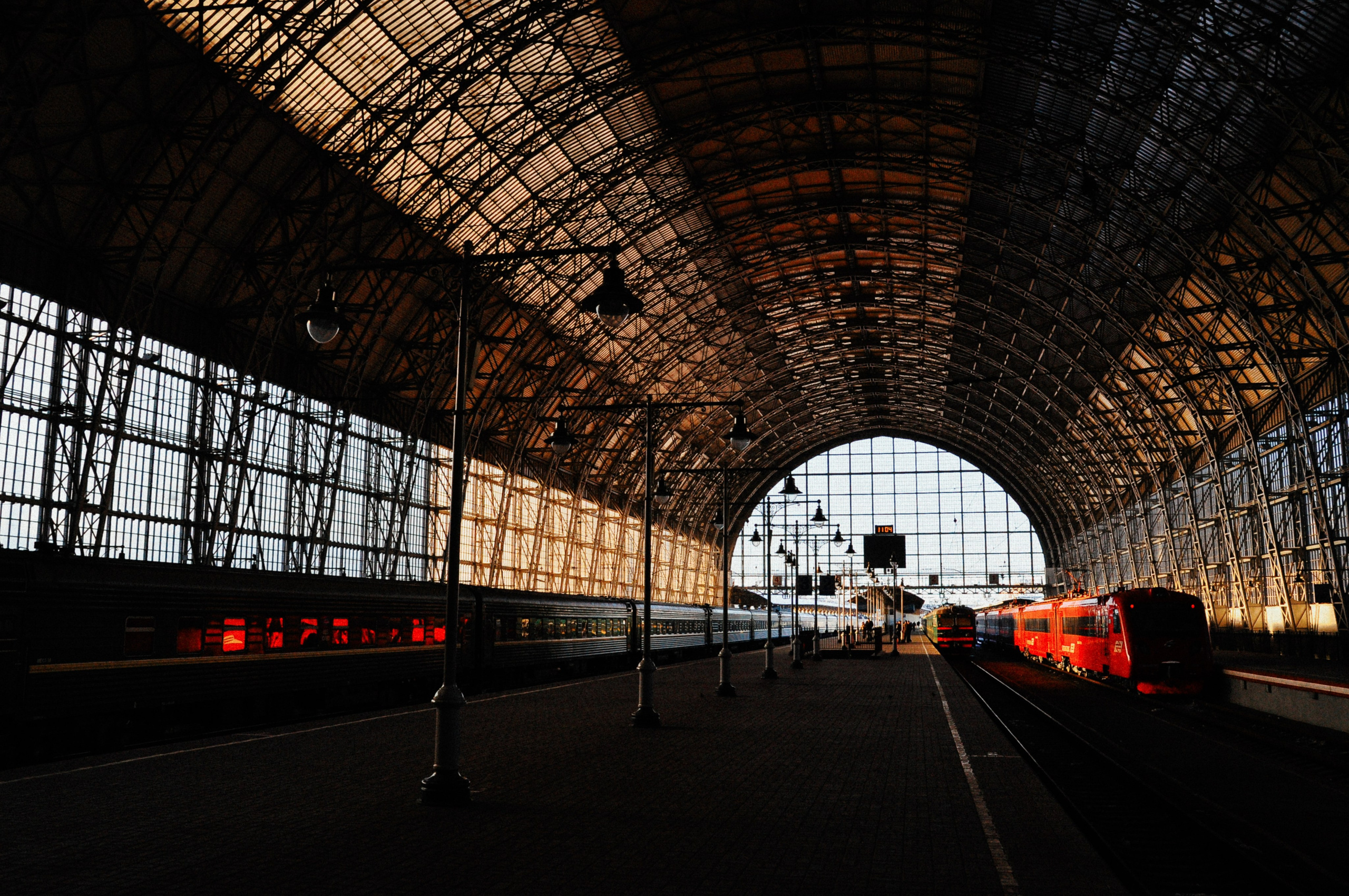 Вокзалы. Фотографии Дмитрия Захаренко