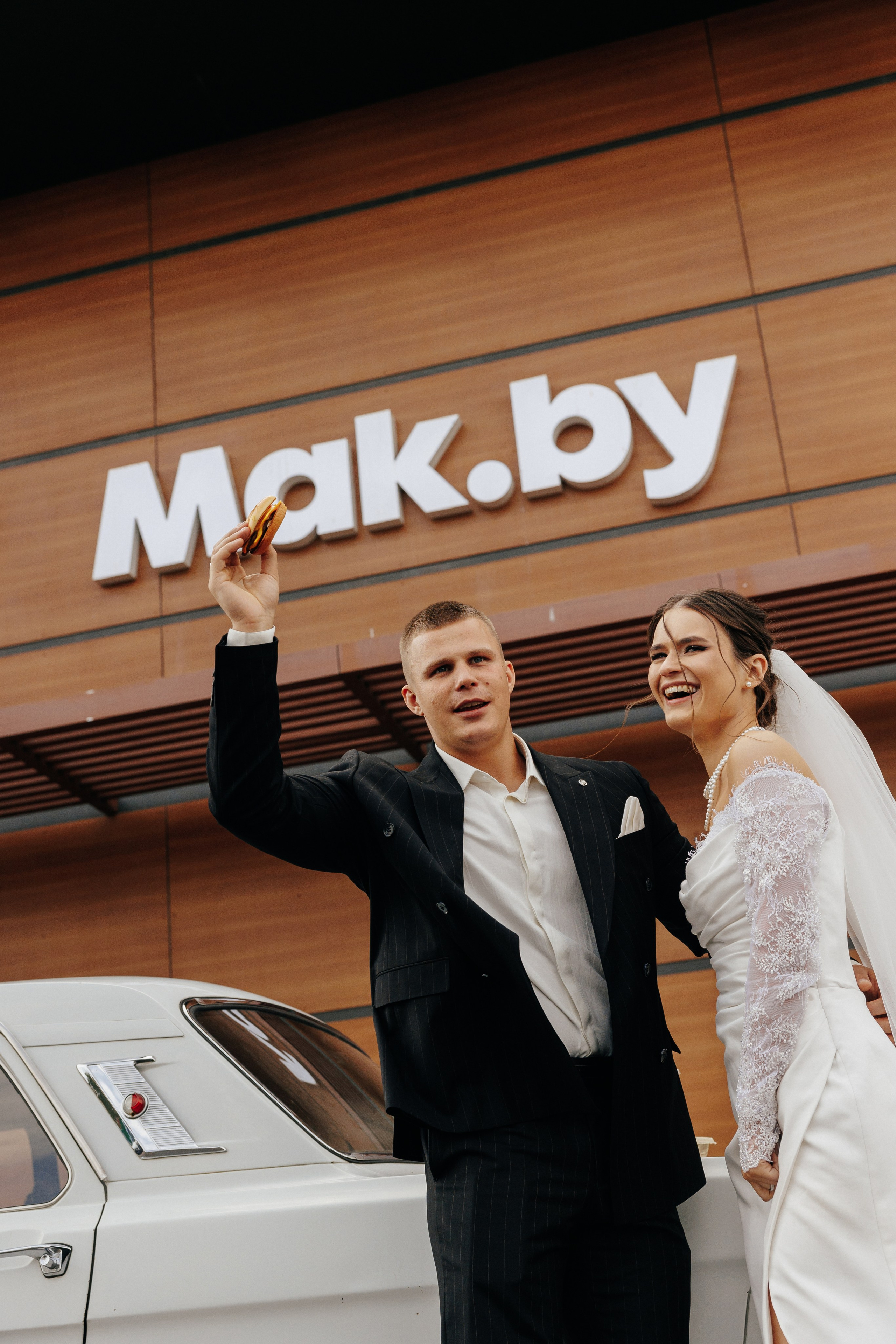 Свадебная фотосессия в Макдональдс