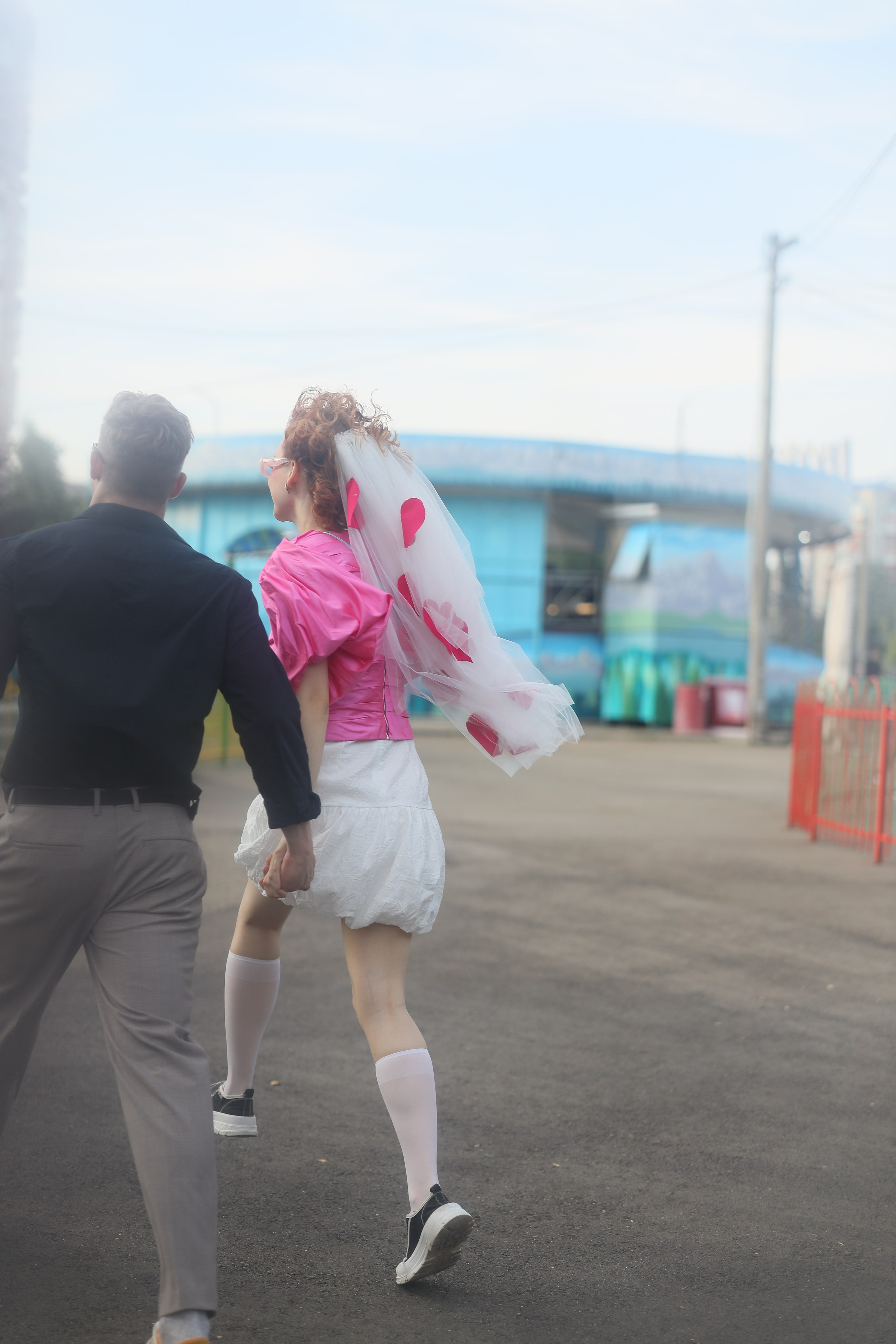 Свадебная фотосессия в парке аттракционов. Свадебный и семейный фотограф в Абхазии Жанна Соснина