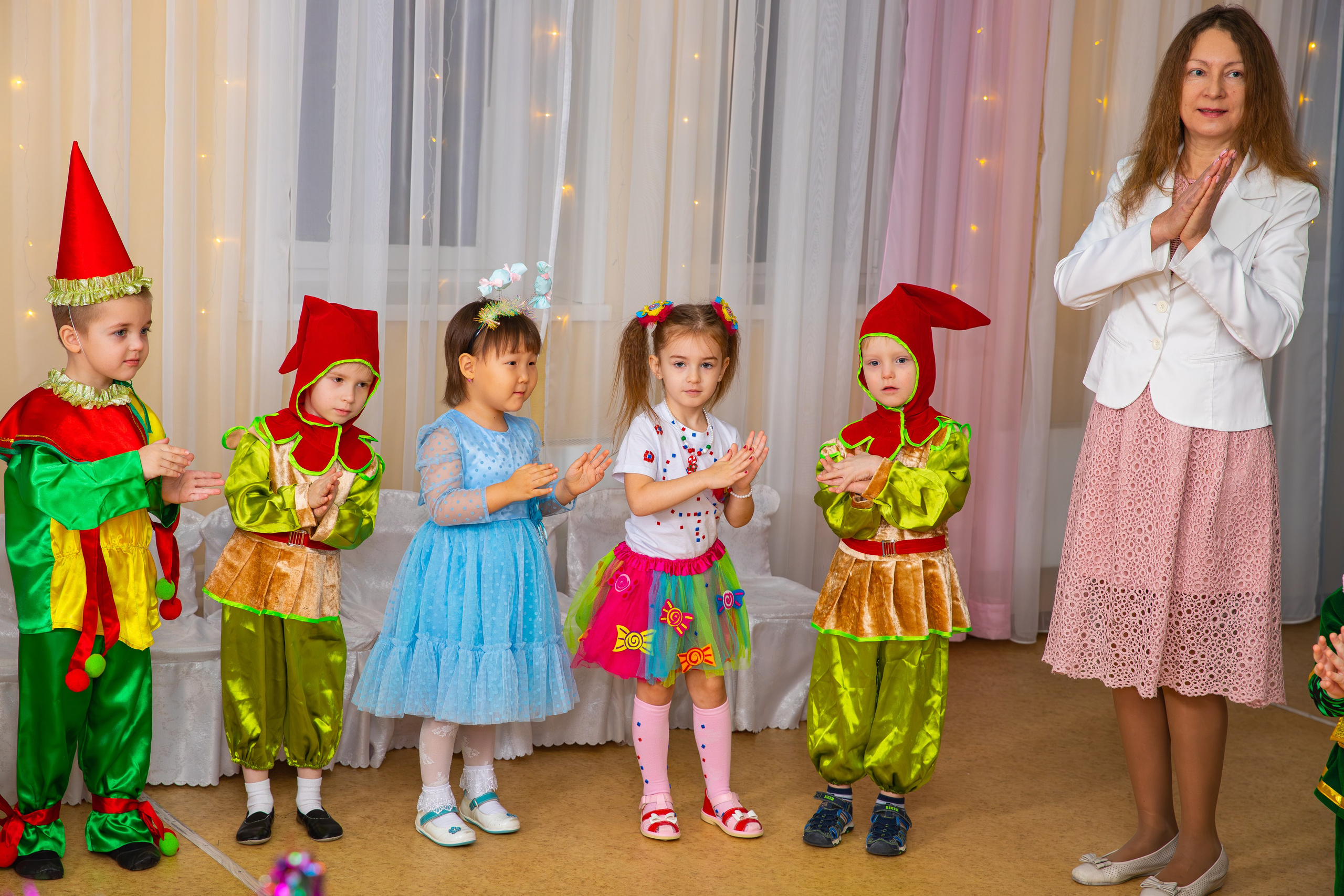 Новогодний утренник детский садик № 21. Фотограф Александр Поздняков  Новосибирск