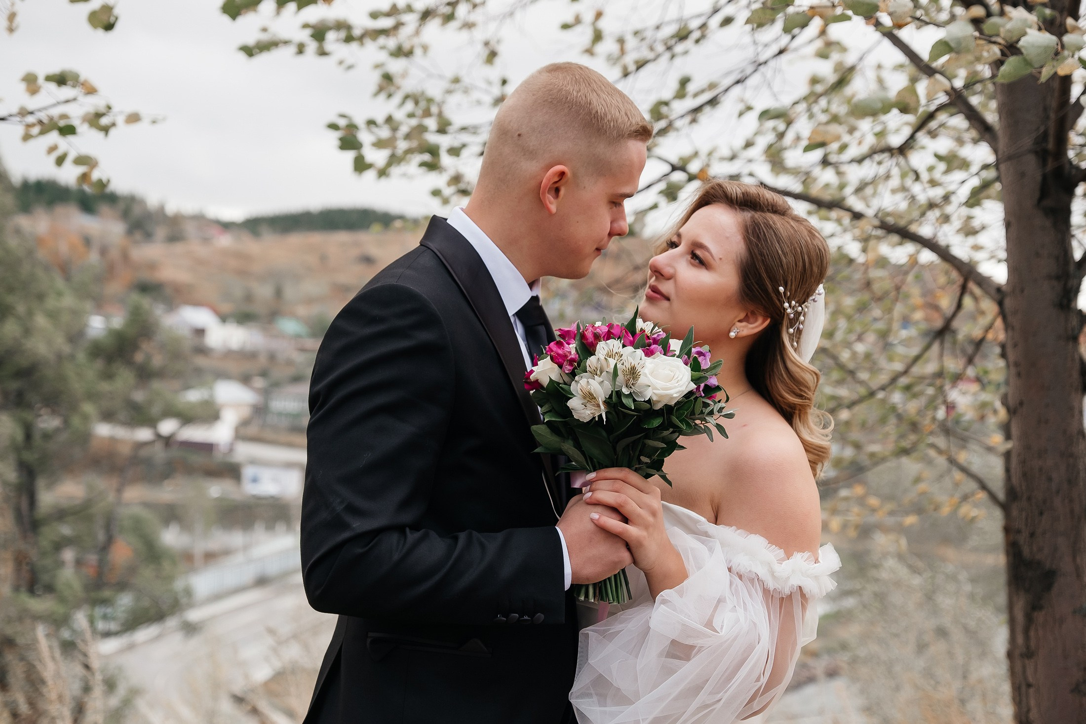 Свадебный фотограф — стильная и эмоциональная съемка вашего дня | Анна Кораблик. Свадебный фотограф в Екатеринбурге — заказ профессиональной фотосесии, все виды фотосъемки