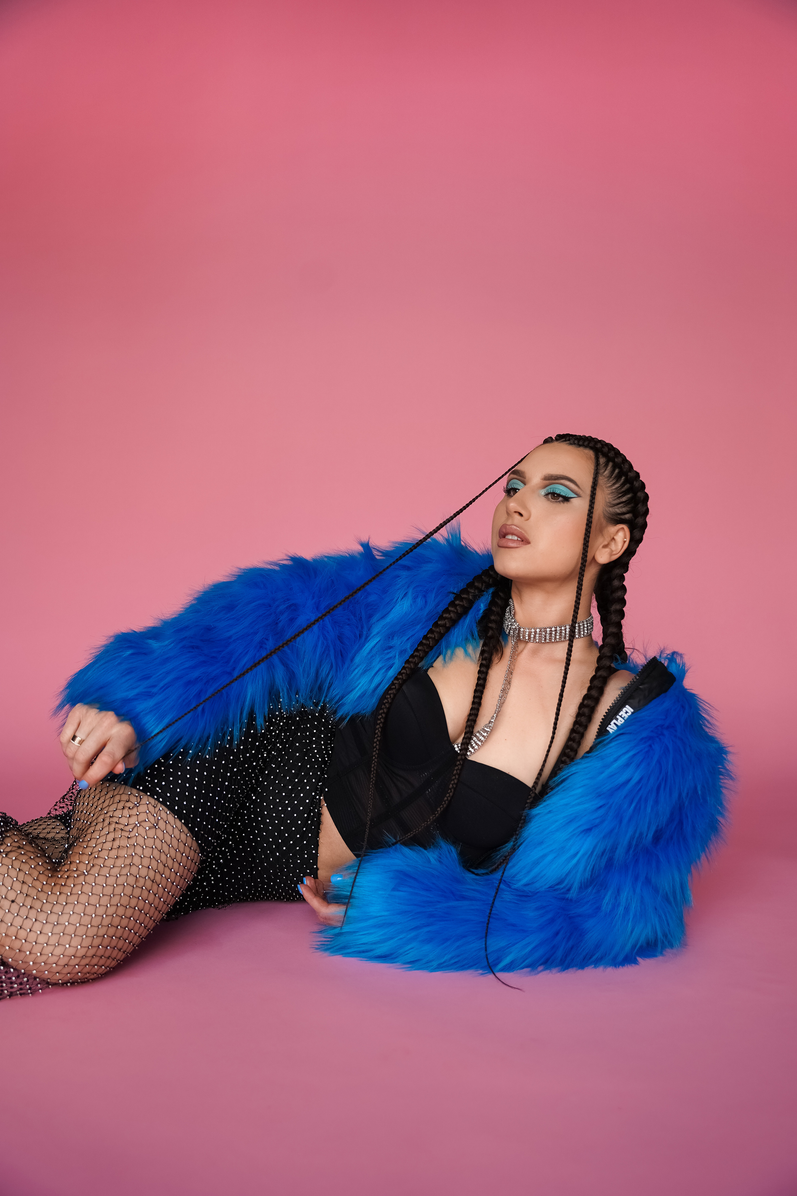 В шубе. VISUAL ARTIST · KRONGAUZ ANASTASIA