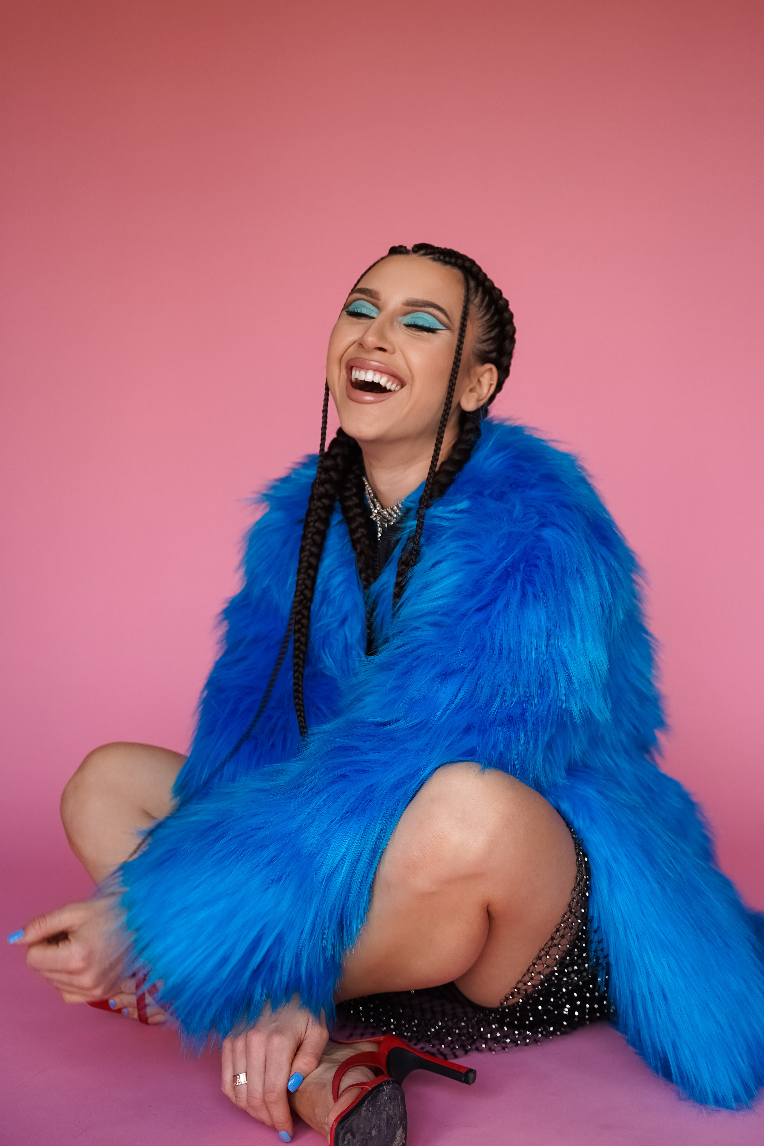 В шубе. VISUAL ARTIST · KRONGAUZ ANASTASIA