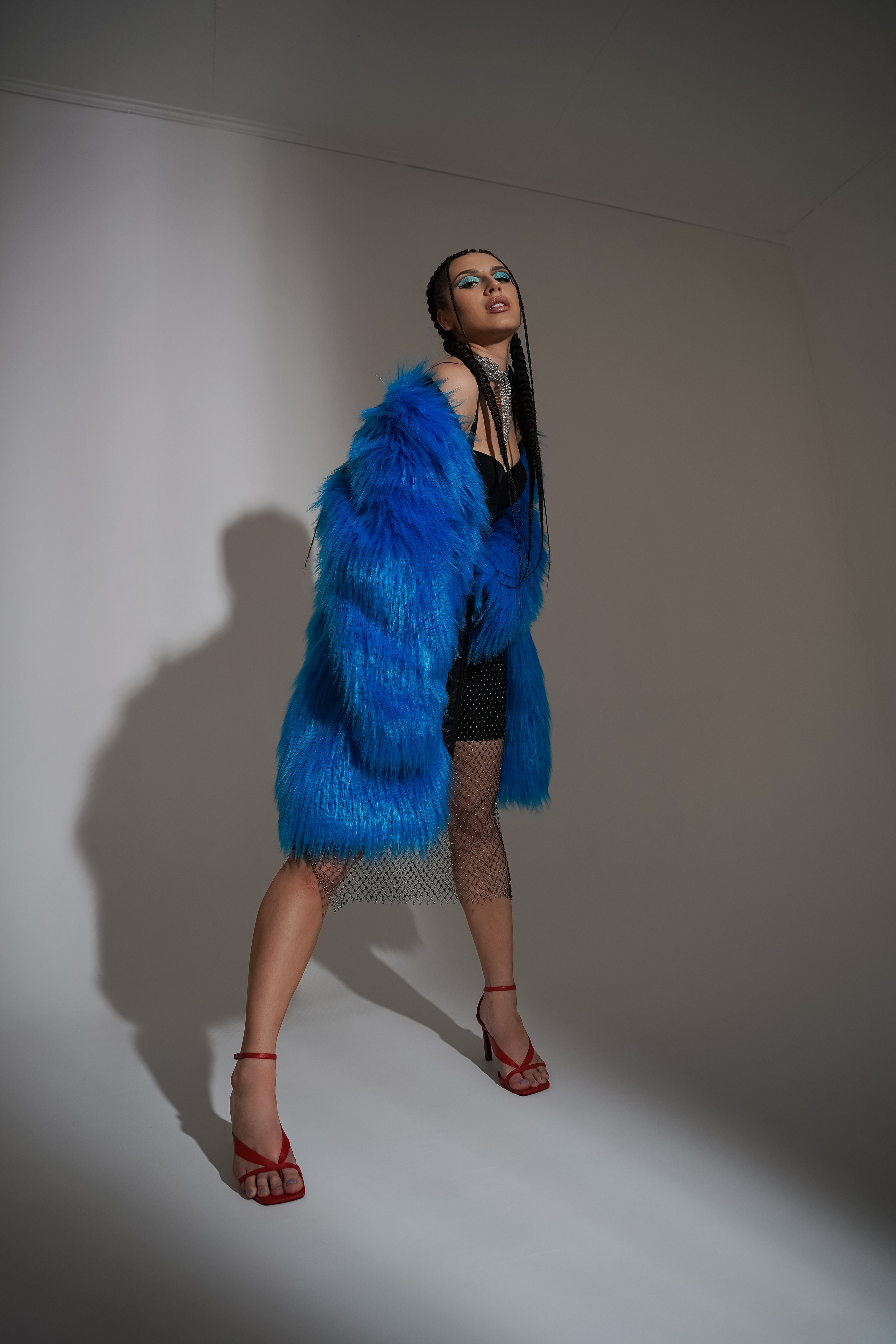 В шубе. VISUAL ARTIST · KRONGAUZ ANASTASIA