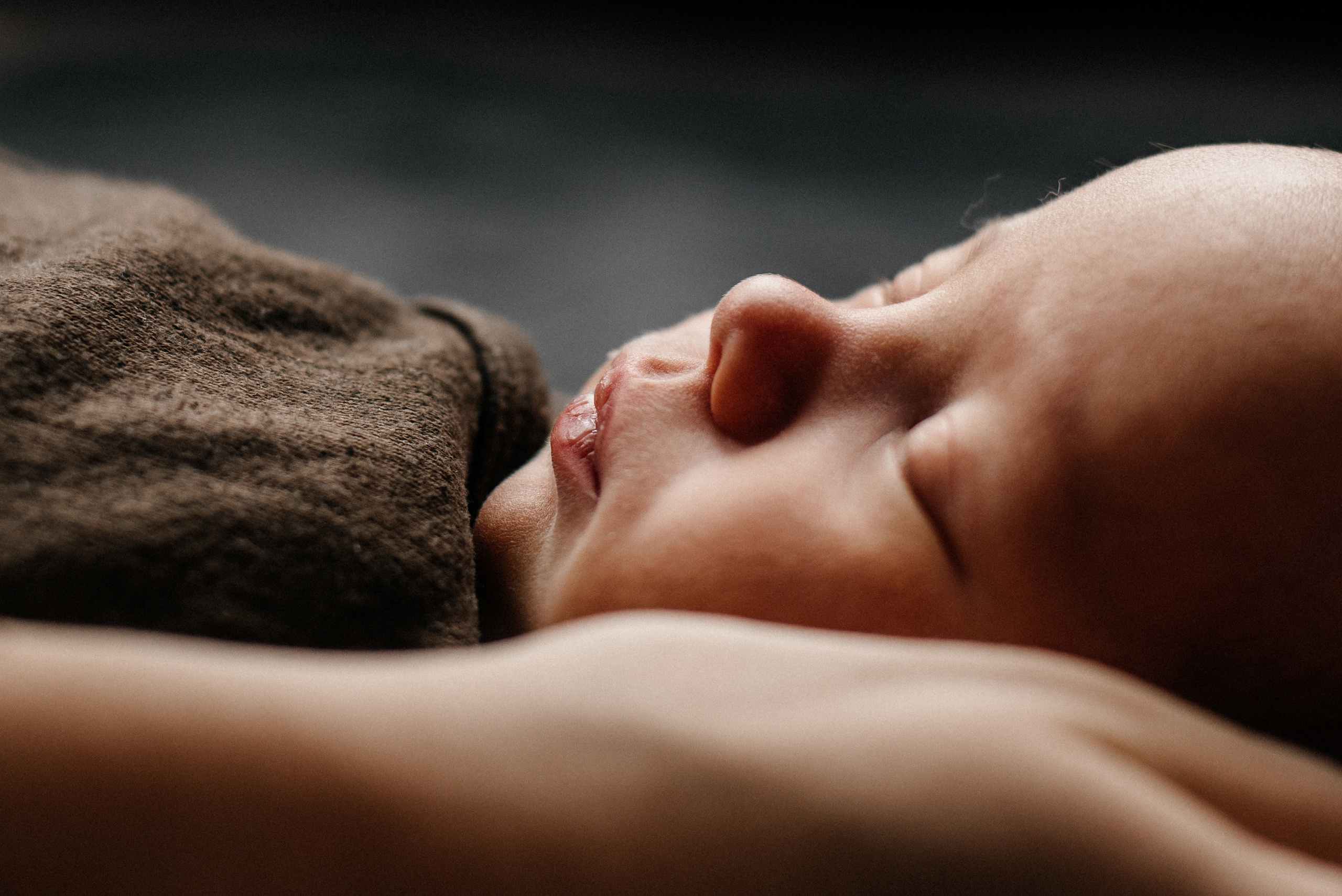 Первые дни дома. Костюшко Кристина — семейный и свадебный фотограф в Минске