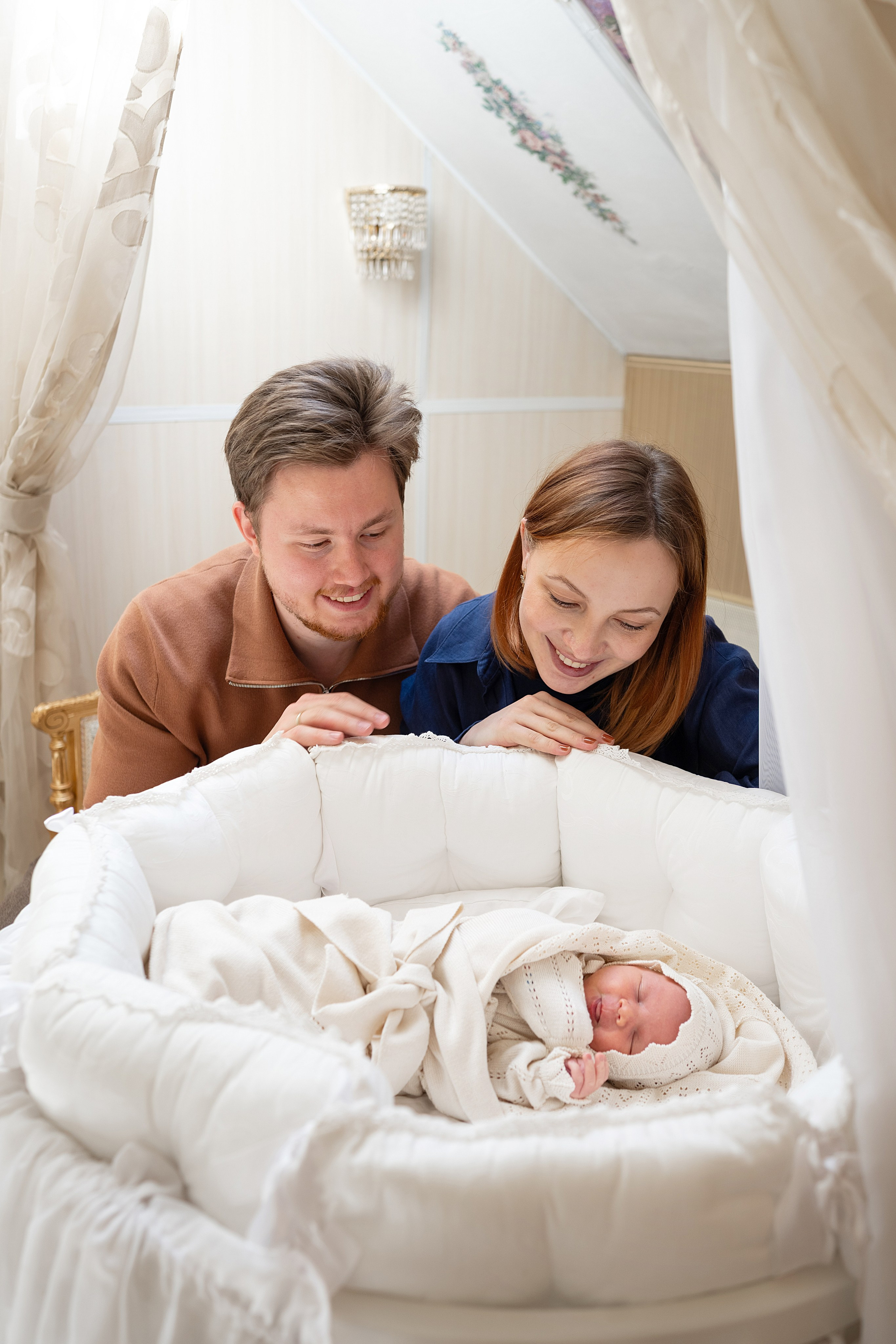 Выписка из роддома. Фотограф на роды и ньюборн в Санкт-Петербурге | Настасья Сергеева