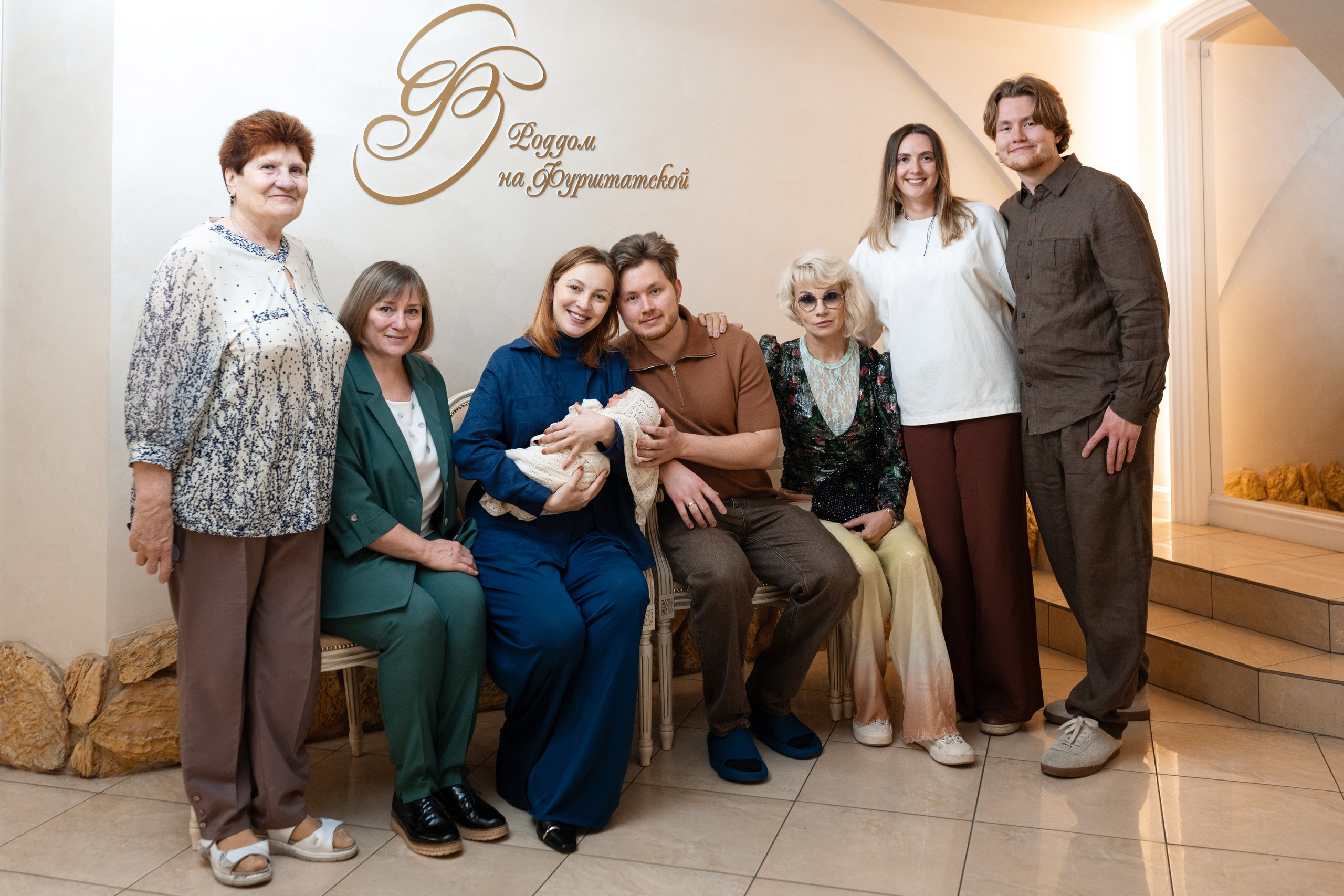 Выписка из роддома. Фотограф на роды и ньюборн в Санкт-Петербурге | Настасья Сергеева
