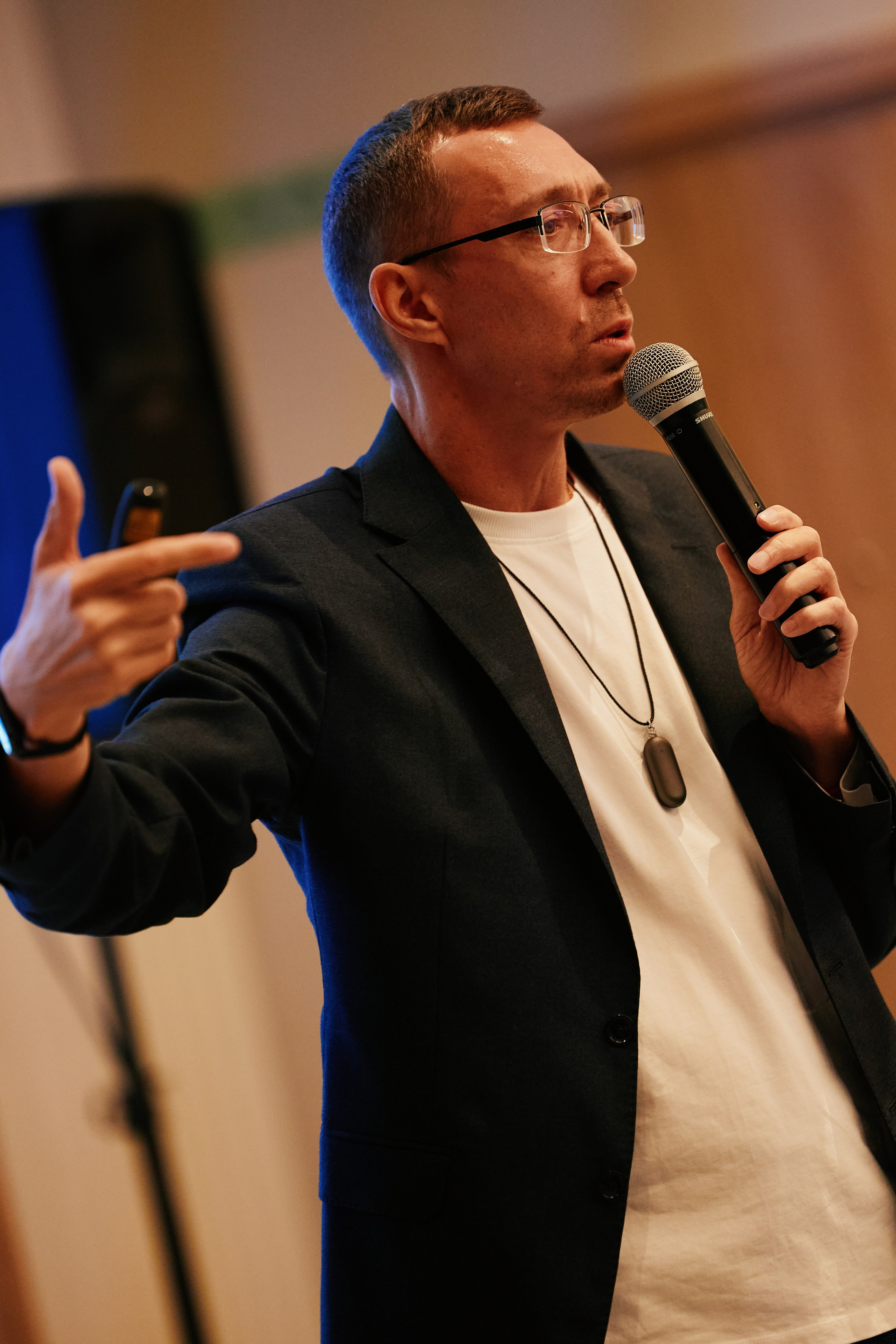 Современная женщина в Hilton 26.10. Свадебный репортажный фотограф краснодар максим дремов дрёмов фотосессия студия цена