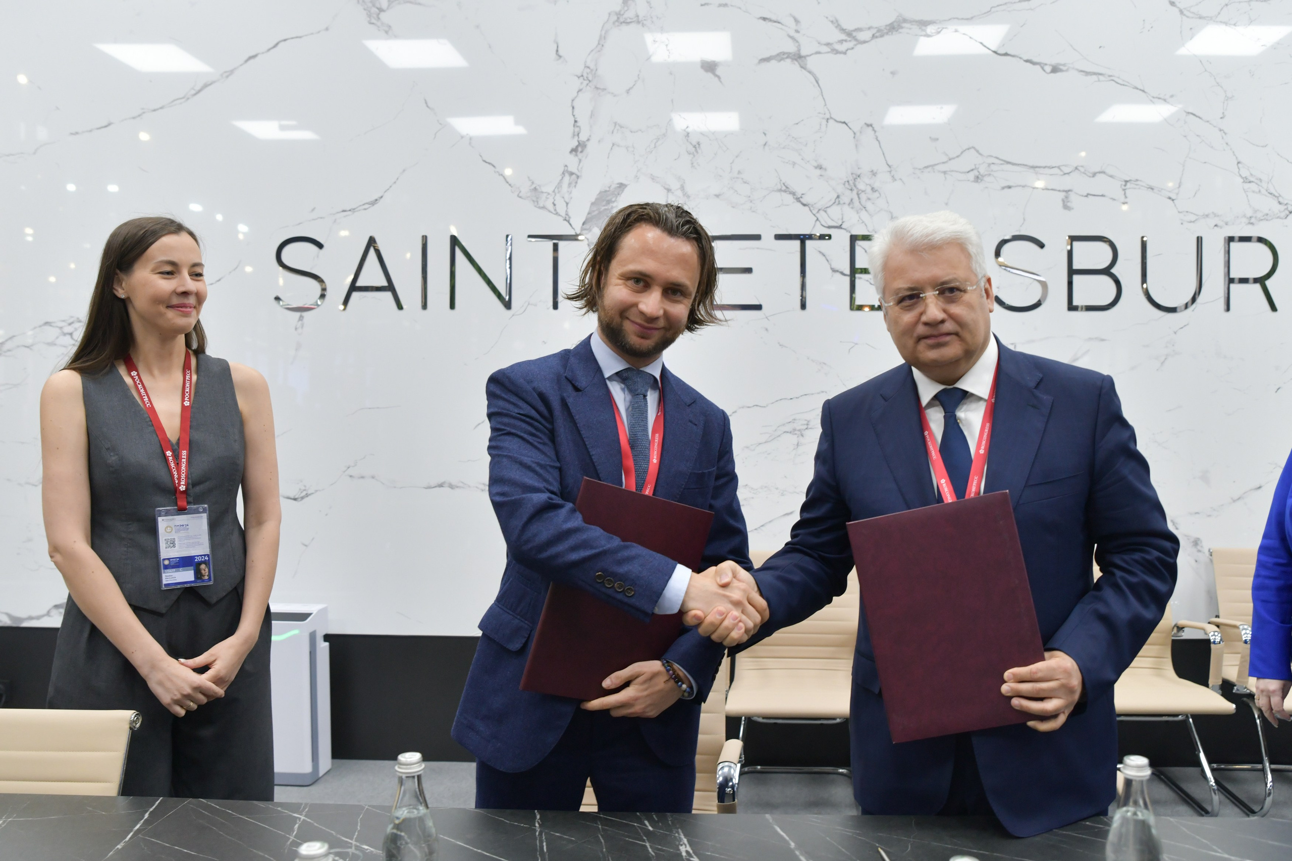 ПМЭФ'24. Женский фотограф в Санкт-Петербурге Степлевич Дарья