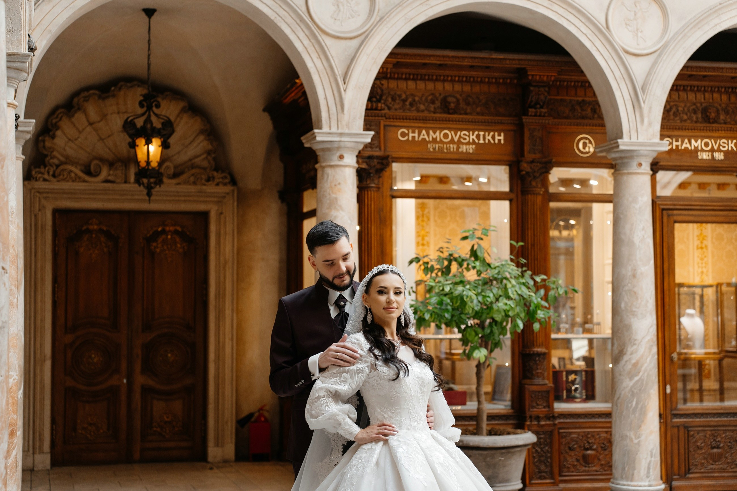 Свадебная фотосессия в ресторане Турандот. Свадебный и семейный фотограф в Москве Светлана Зоткина