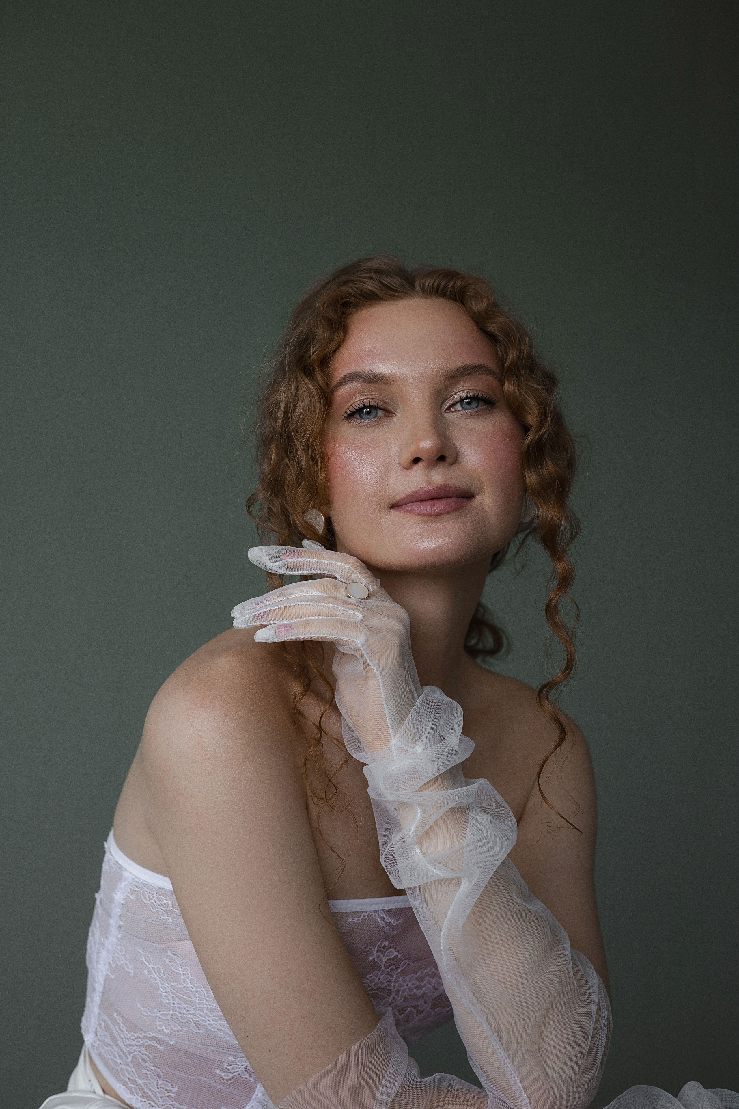 Утро невесты Анастасии. Свадебный и персональный фотограф в Казани Алёна Ишаева