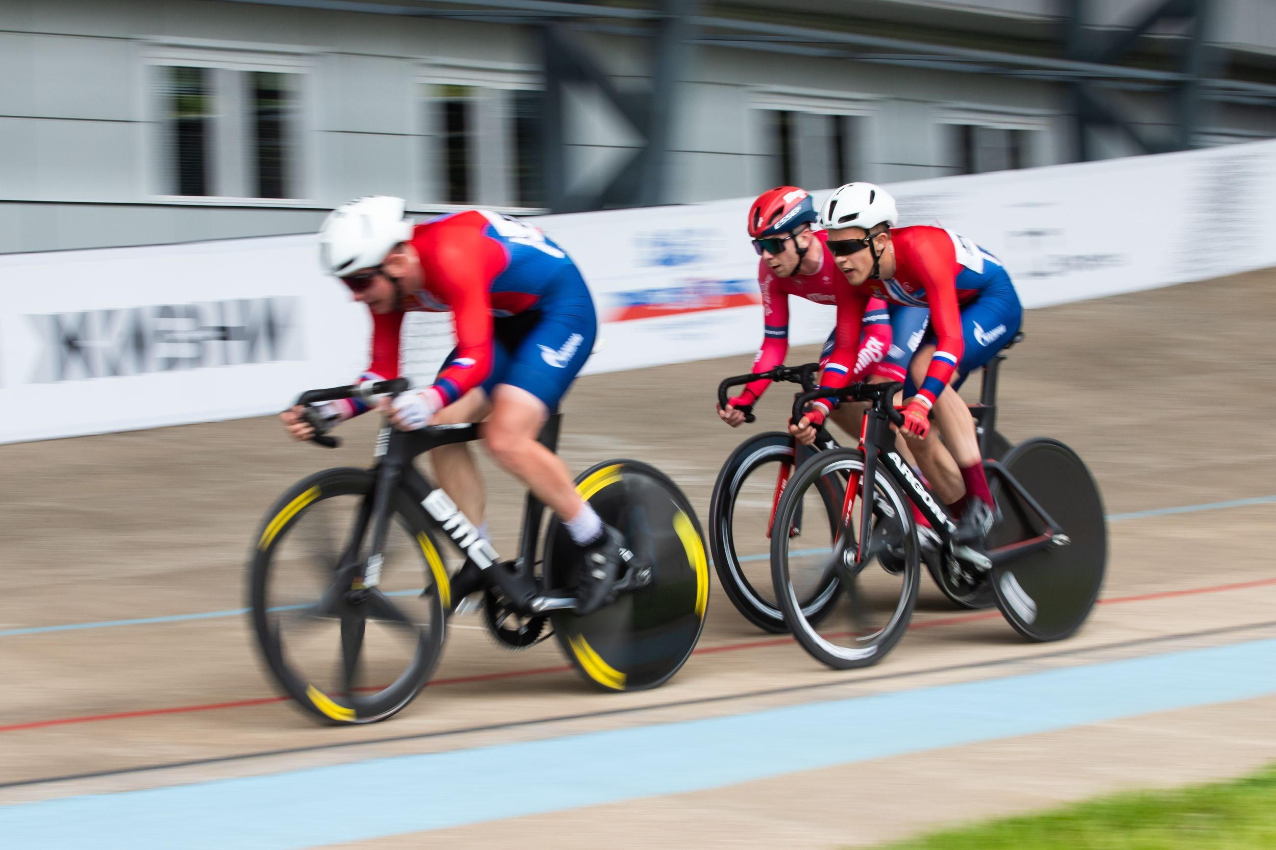 Соревнования по велоспорту «Большой приз Тулы» (19 мая 2023). Репортажный фотограф Алексей Пирязев