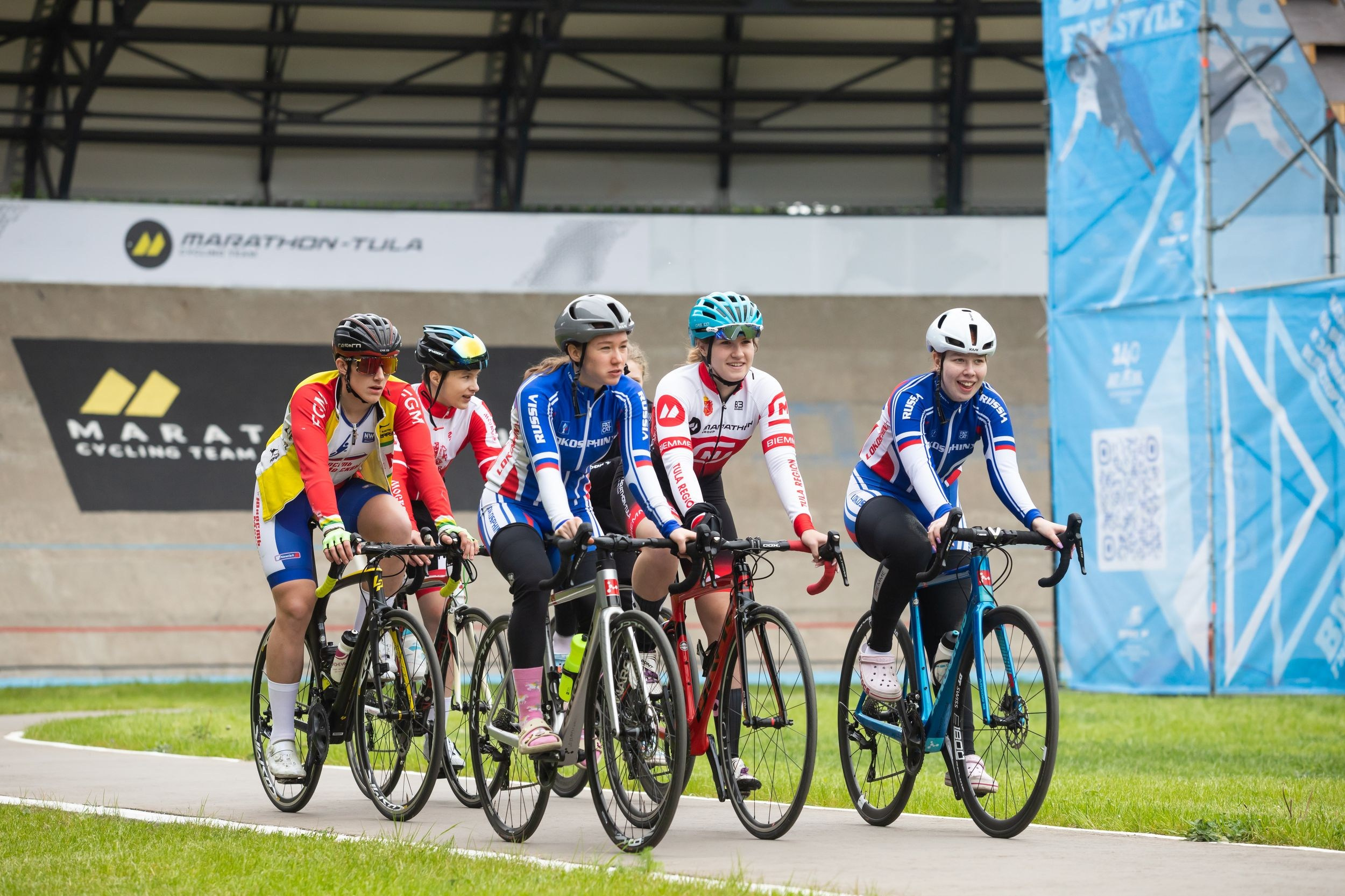 Соревнования по велоспорту «Большой приз Тулы» (19 мая 2023). Репортажный фотограф Алексей Пирязев